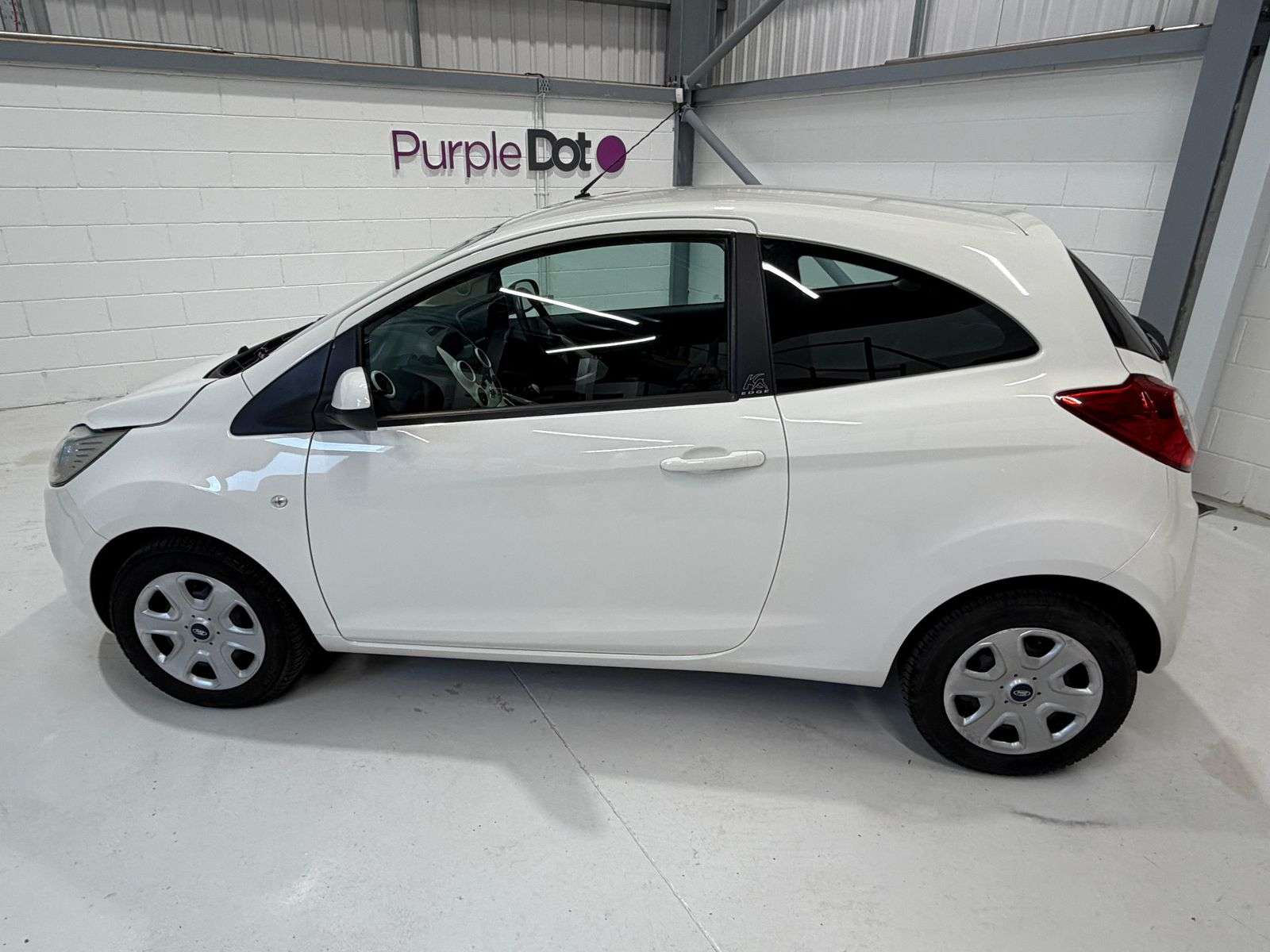 A 2015 FORD KA 1.2 Edge Hatchback 3dr Petrol Manual Euro 5 (s/s) (69 ps) A 2015 FORD KA 1.2 Edge Hatchback 3dr Petrol Manual Euro 5 (s/s) (69 ps)