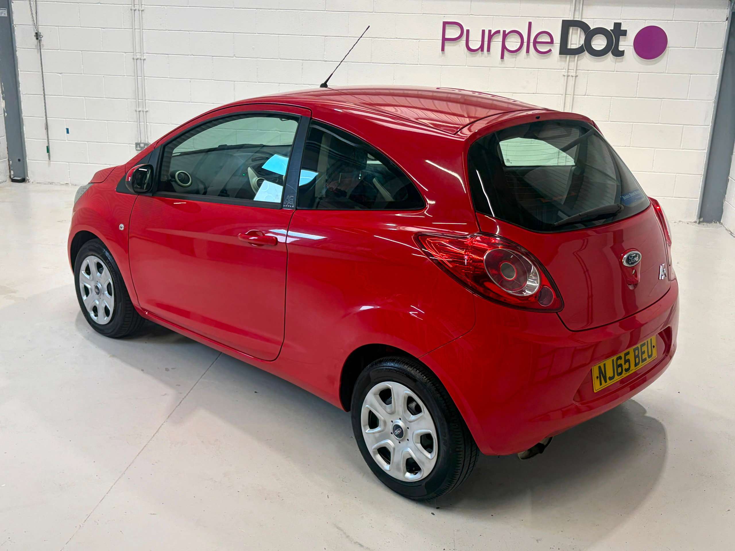 A 2015 FORD KA 1.2 Edge Hatchback 3dr Petrol Manual Euro 5 (s/s) (69 ps) A 2015 FORD KA 1.2 Edge Hatchback 3dr Petrol Manual Euro 5 (s/s) (69 ps)