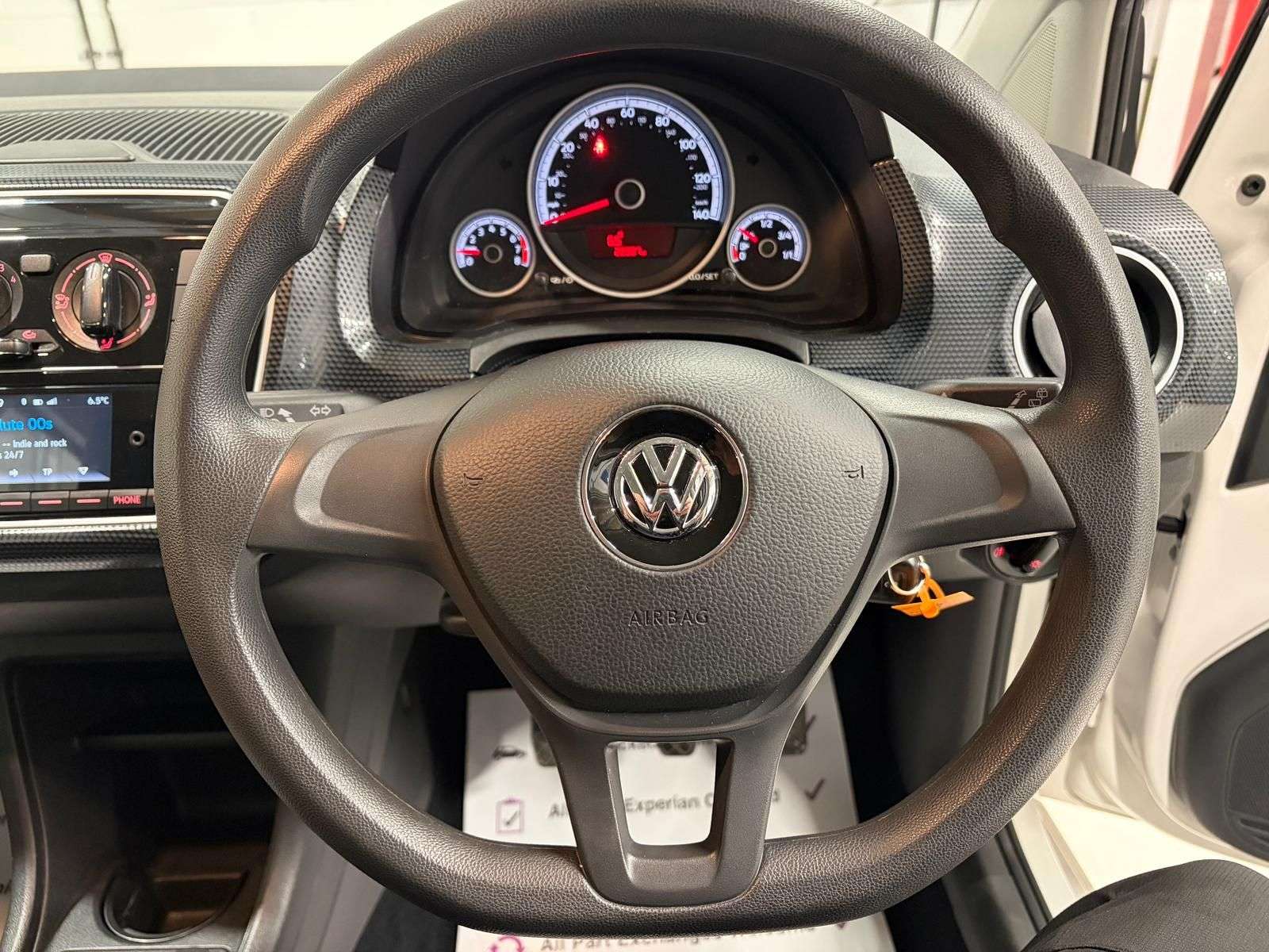 2017 VOLKSWAGEN UP! 2017 VOLKSWAGEN UP!