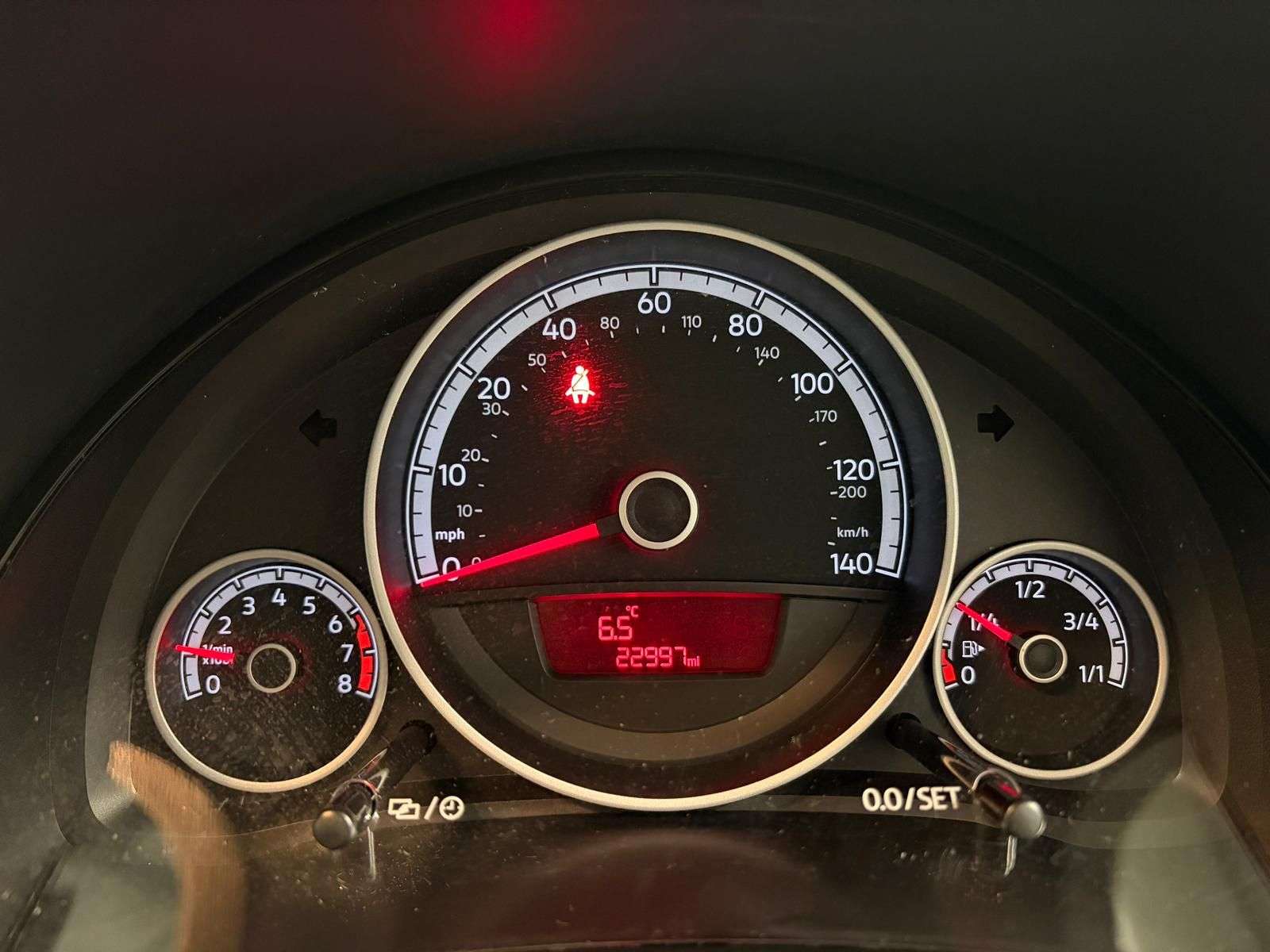 2017 VOLKSWAGEN UP! 2017 VOLKSWAGEN UP!