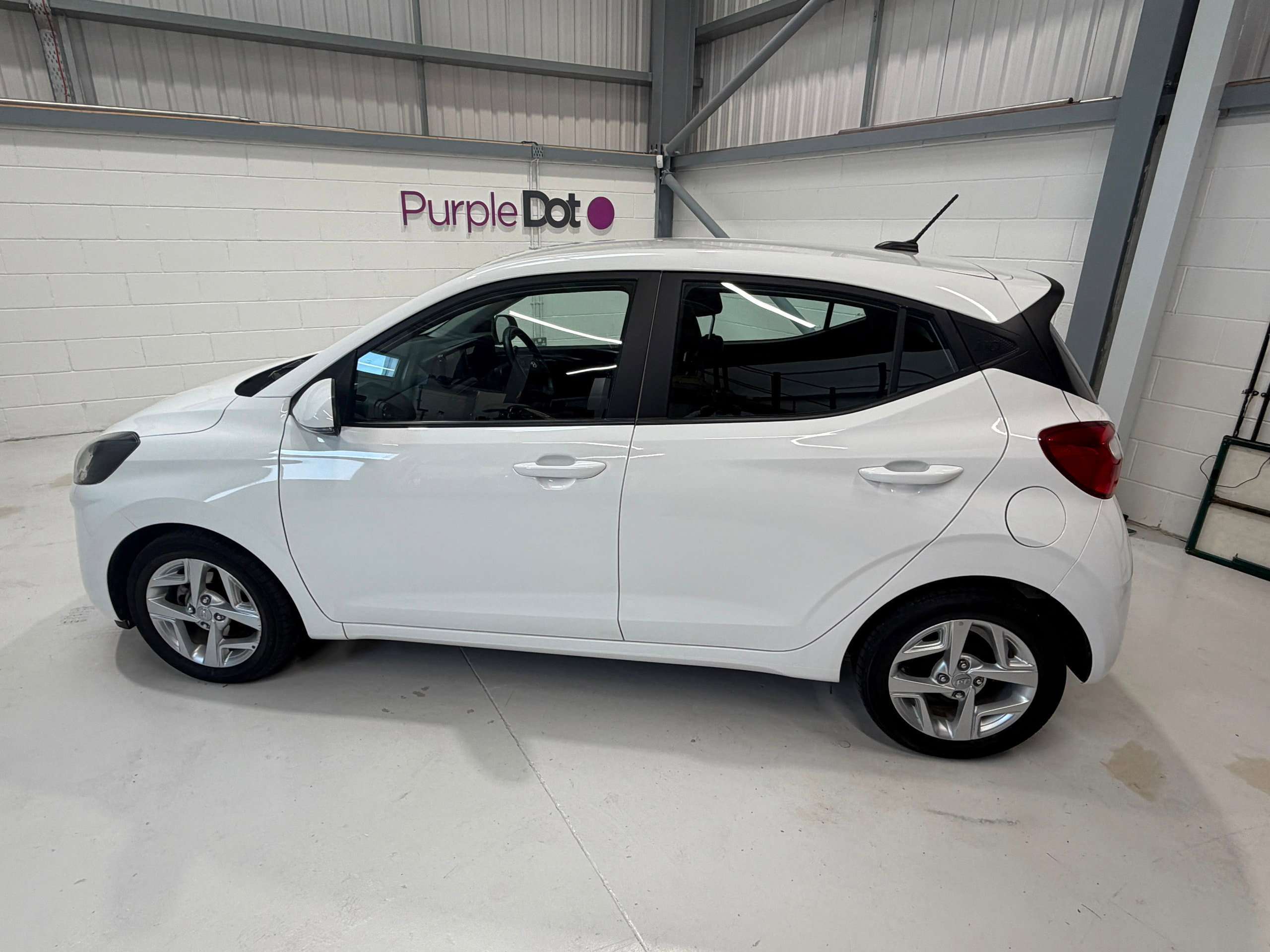2023 HYUNDAI I10 2023 HYUNDAI I10