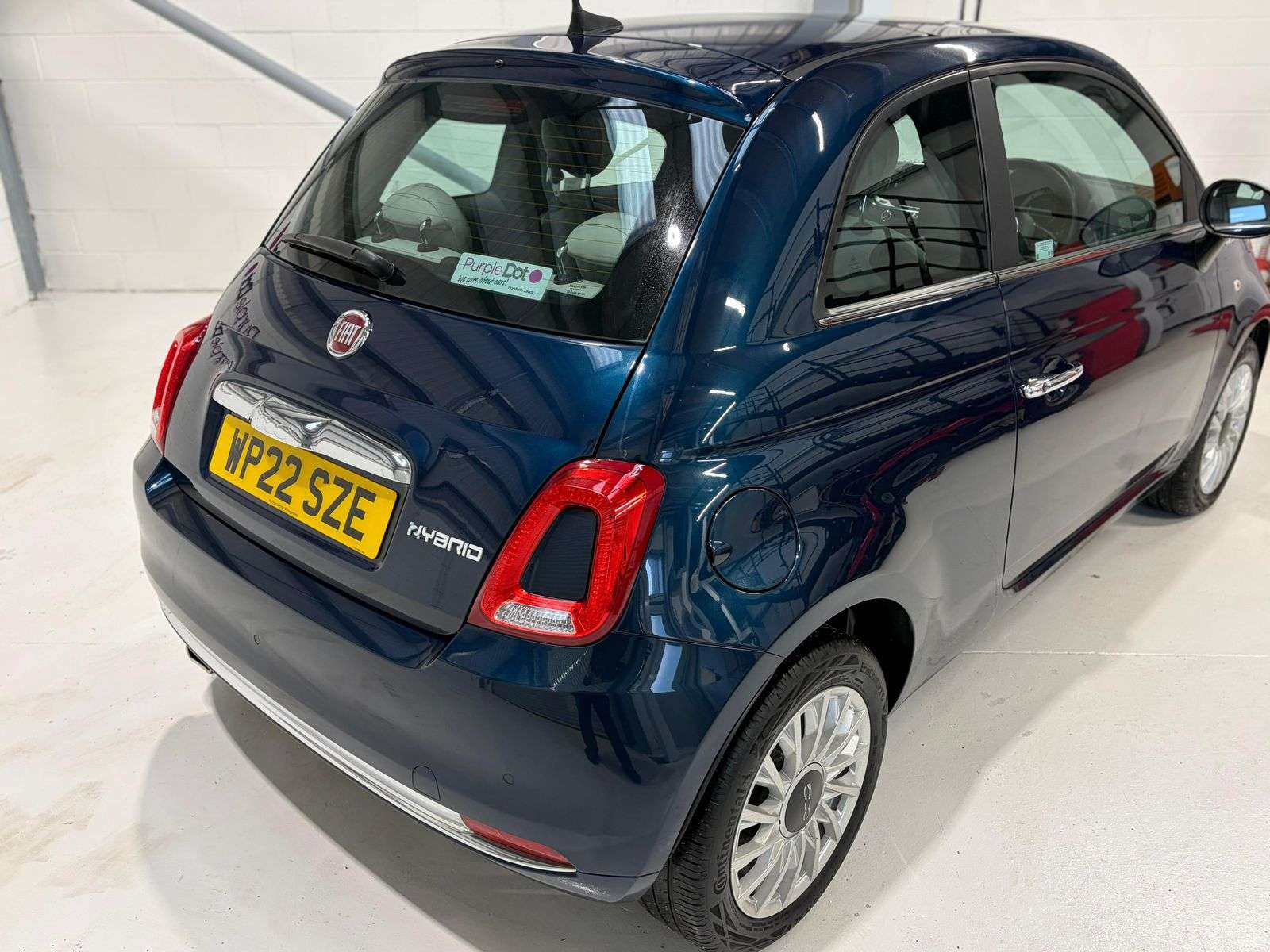 A 2022 FIAT 500 1.0 MHEV Dolcevita Hatchback 3dr Petrol Manual Euro 6 (s/s) (70 bhp) A 2022 FIAT 500 1.0 MHEV Dolcevita Hatchback 3dr Petrol Manual Euro 6 (s/s) (70 bhp)