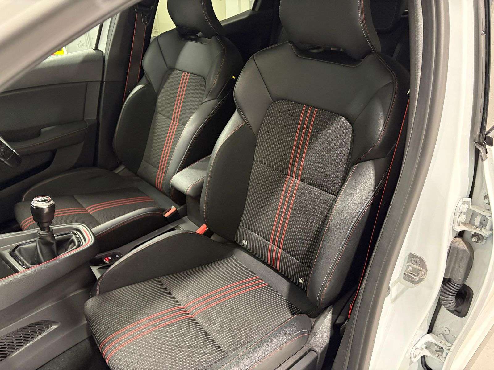 2023 RENAULT CLIO 2023 RENAULT CLIO