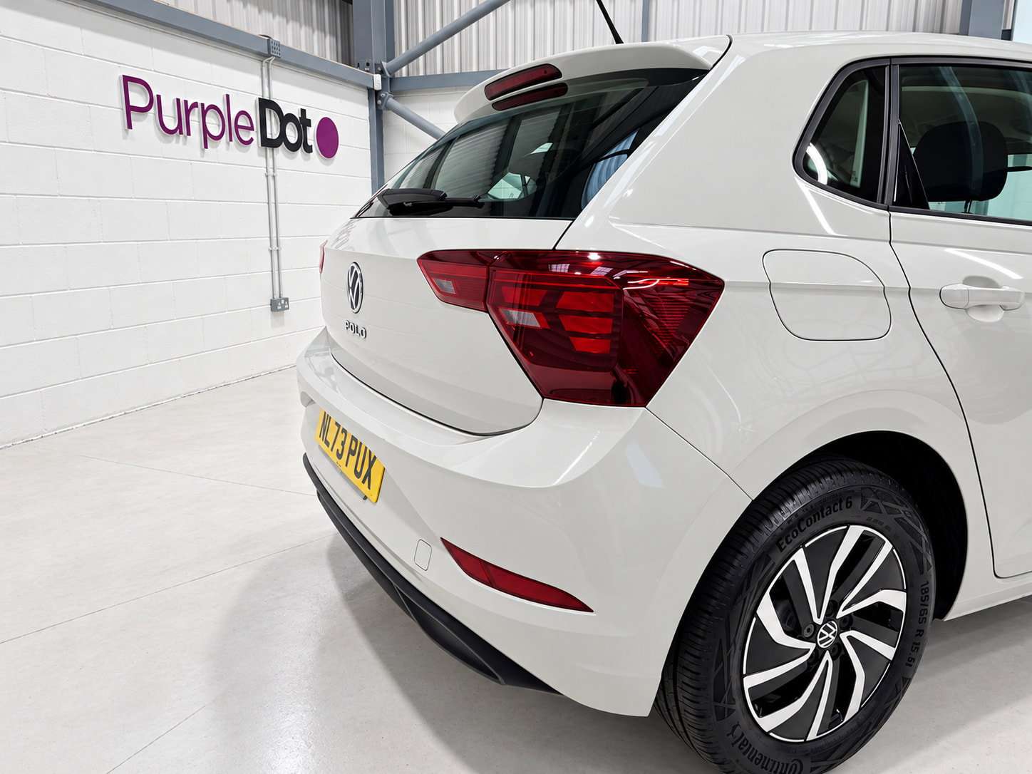 A 2023 VOLKSWAGEN POLO 1.0 TSI Life Hatchback 5dr Petrol Manual Euro 6 (s/s) (95 ps) A 2023 VOLKSWAGEN POLO 1.0 TSI Life Hatchback 5dr Petrol Manual Euro 6 (s/s) (95 ps)