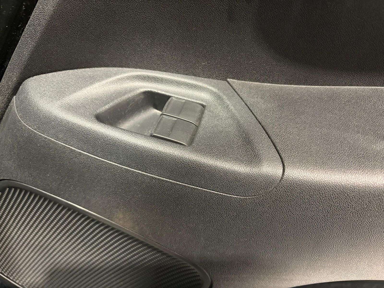 2014 PEUGEOT 108 2014 PEUGEOT 108