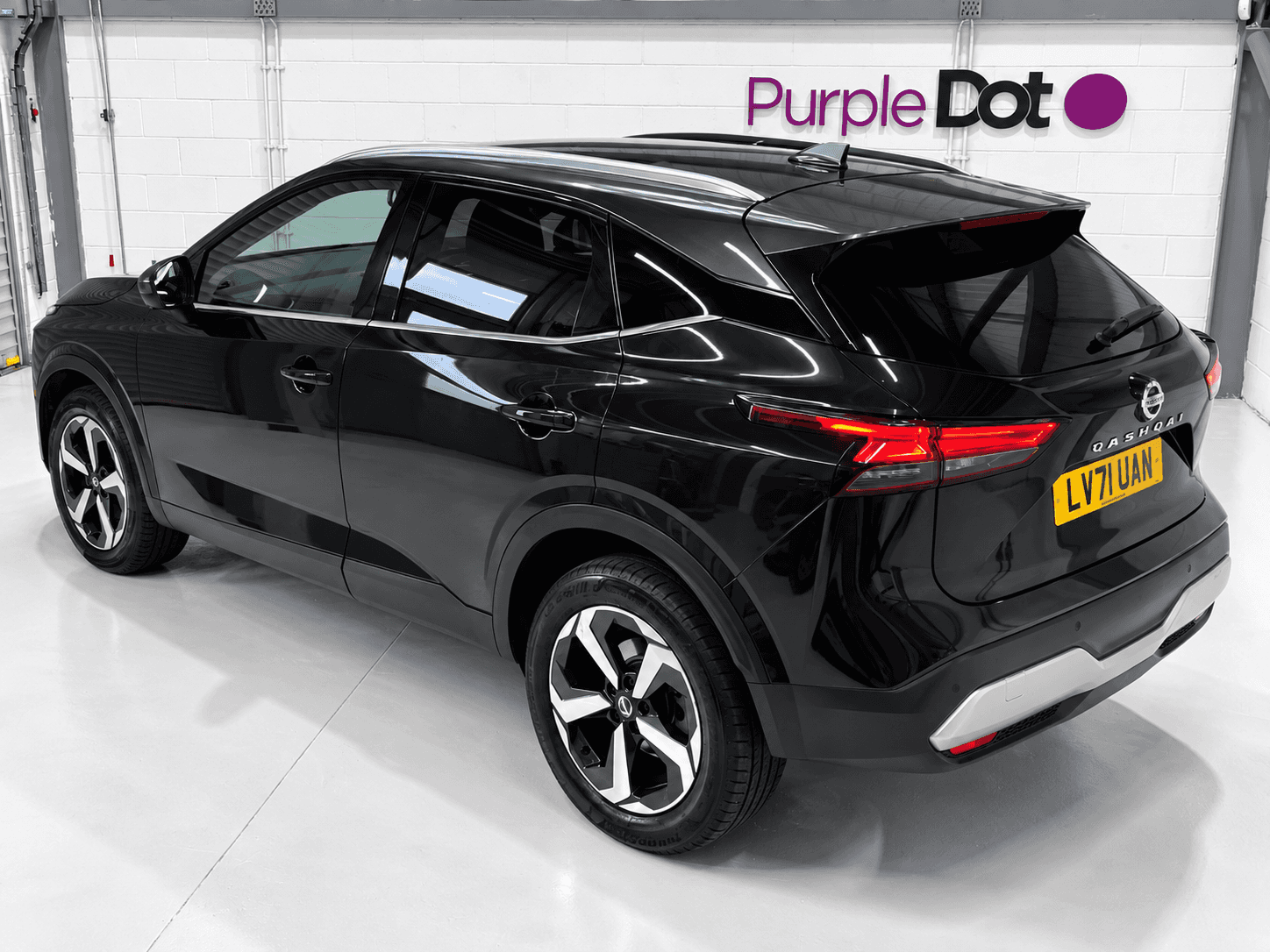 A 2021 NISSAN QASHQAI 1.3L Premiere Edition DiG-T MHEV CVT SUV 5dr Hybrid Automatic Euro 6 (156 bhp) A 2021 NISSAN QASHQAI 1.3L Premiere Edition DiG-T MHEV CVT SUV 5dr Hybrid Automatic Euro 6 (156 bhp)