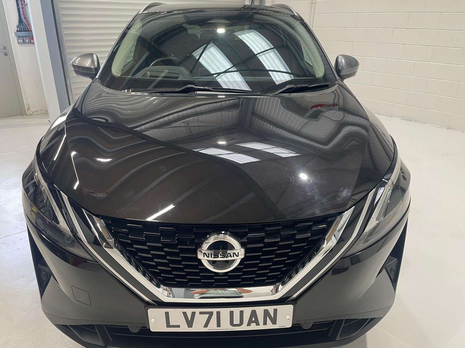 A 2021 NISSAN QASHQAI 1.3L Premiere Edition DiG-T MHEV CVT SUV 5dr Hybrid Automatic Euro 6 (156 bhp) A 2021 NISSAN QASHQAI 1.3L Premiere Edition DiG-T MHEV CVT SUV 5dr Hybrid Automatic Euro 6 (156 bhp)