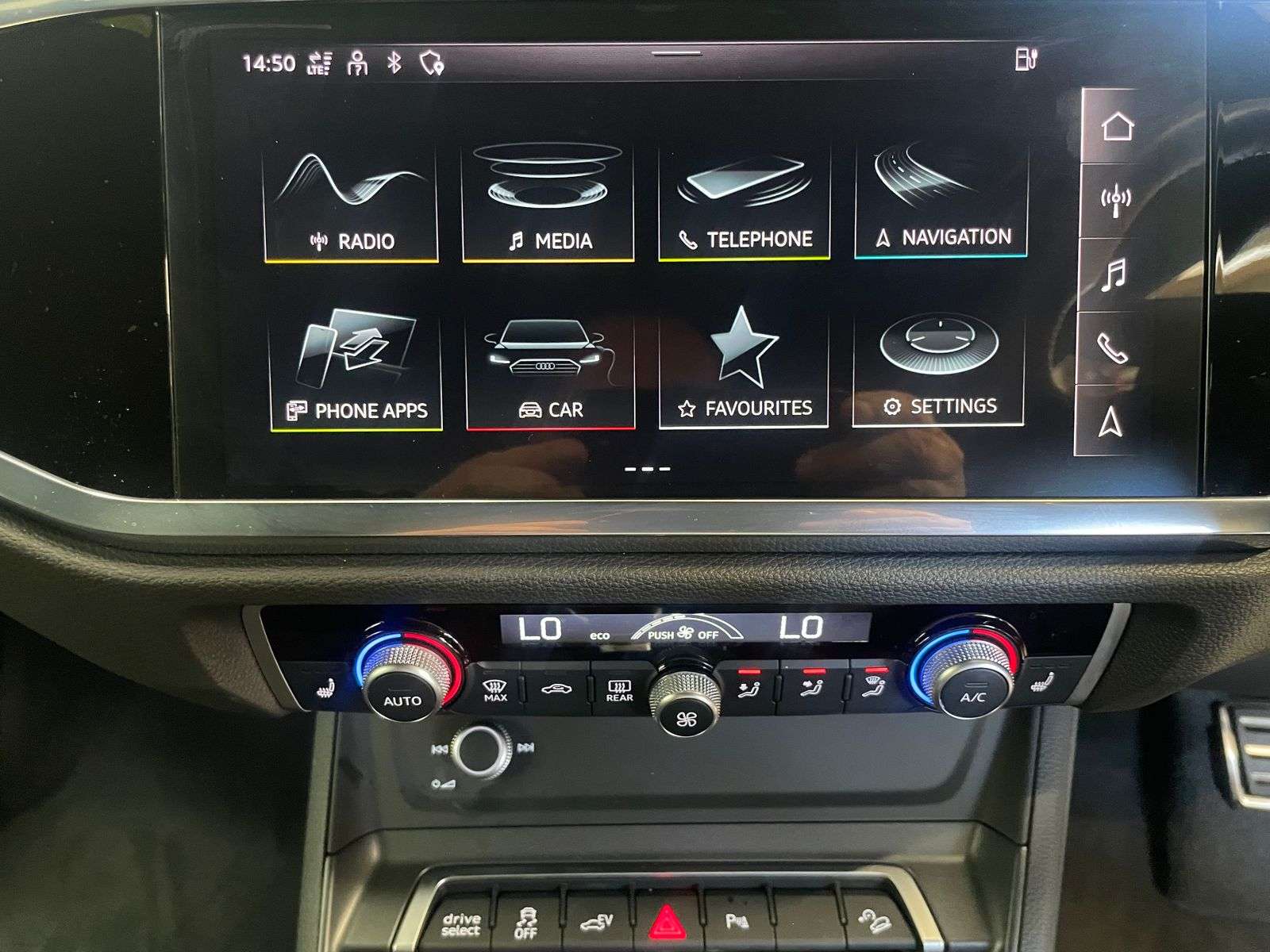 2023 AUDI Q3 2023 AUDI Q3