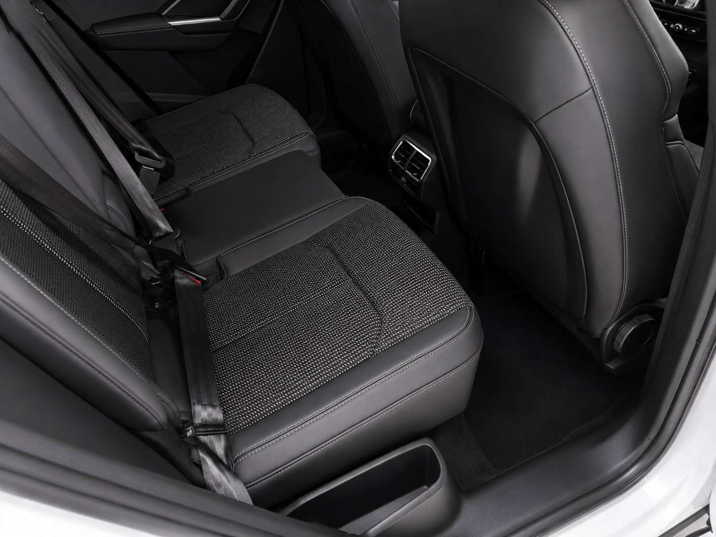2023 AUDI Q3 2023 AUDI Q3