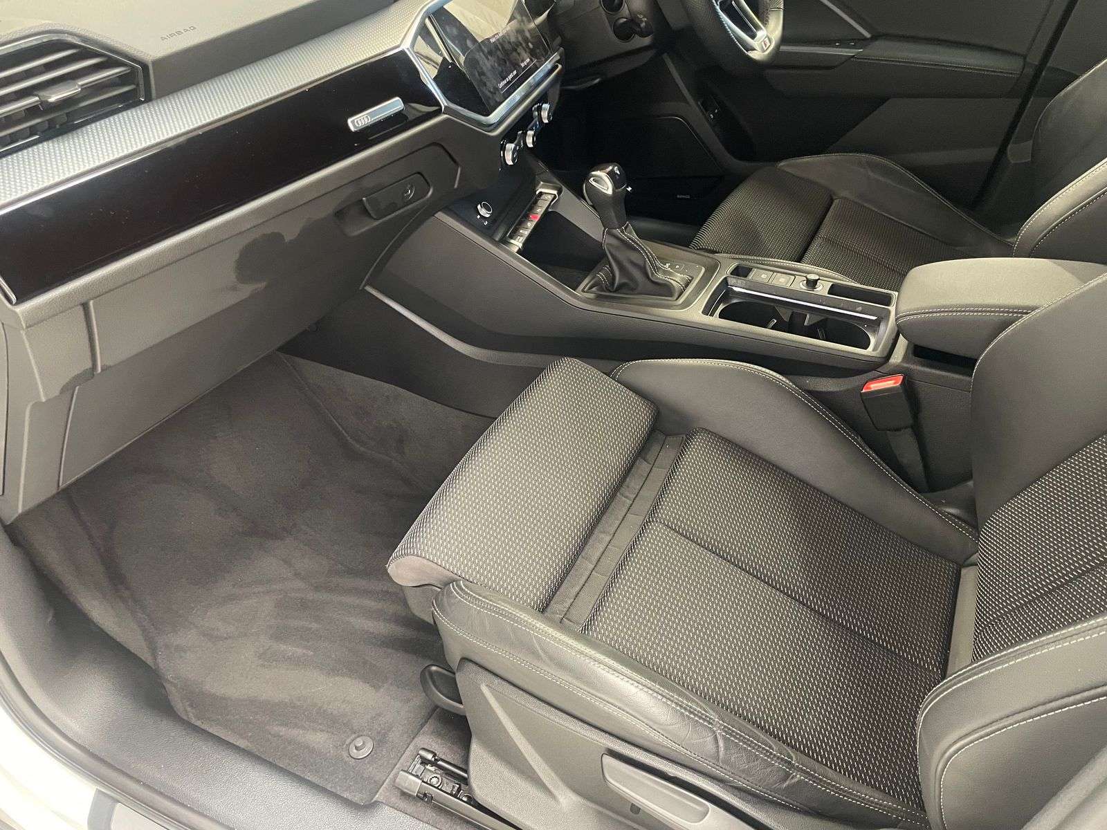 2023 AUDI Q3 2023 AUDI Q3