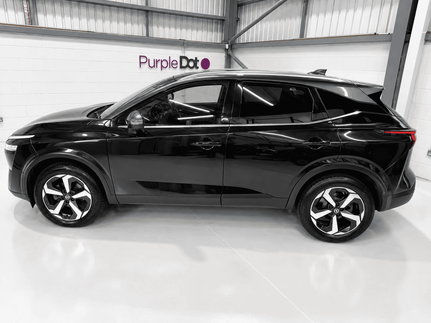 A 2021 NISSAN QASHQAI 1.3L Premiere Edition DiG-T MHEV CVT SUV 5dr Hybrid Automatic Euro 6 (156 bhp) A 2021 NISSAN QASHQAI 1.3L Premiere Edition DiG-T MHEV CVT SUV 5dr Hybrid Automatic Euro 6 (156 bhp)