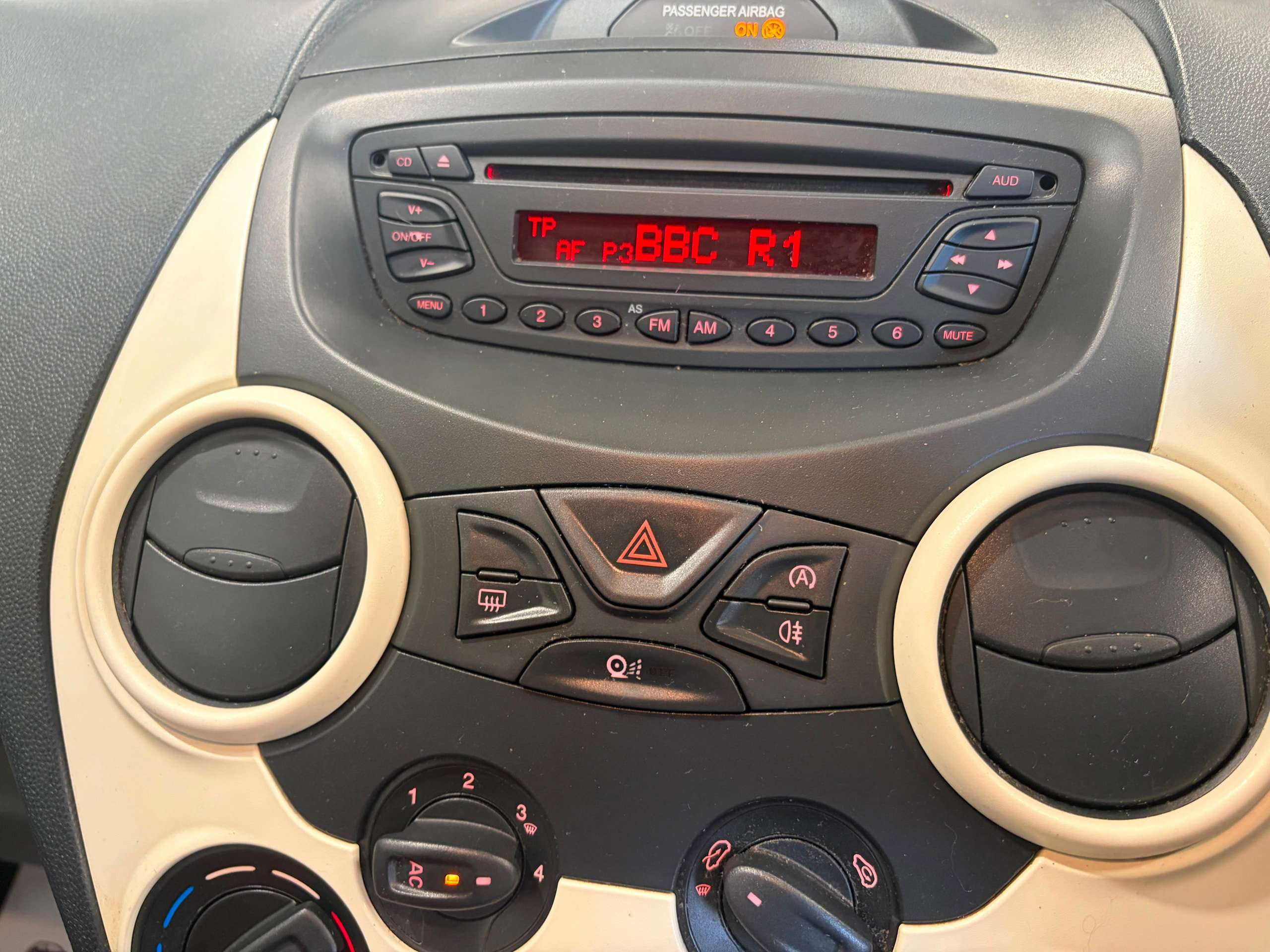 2015 FORD KA 2015 FORD KA