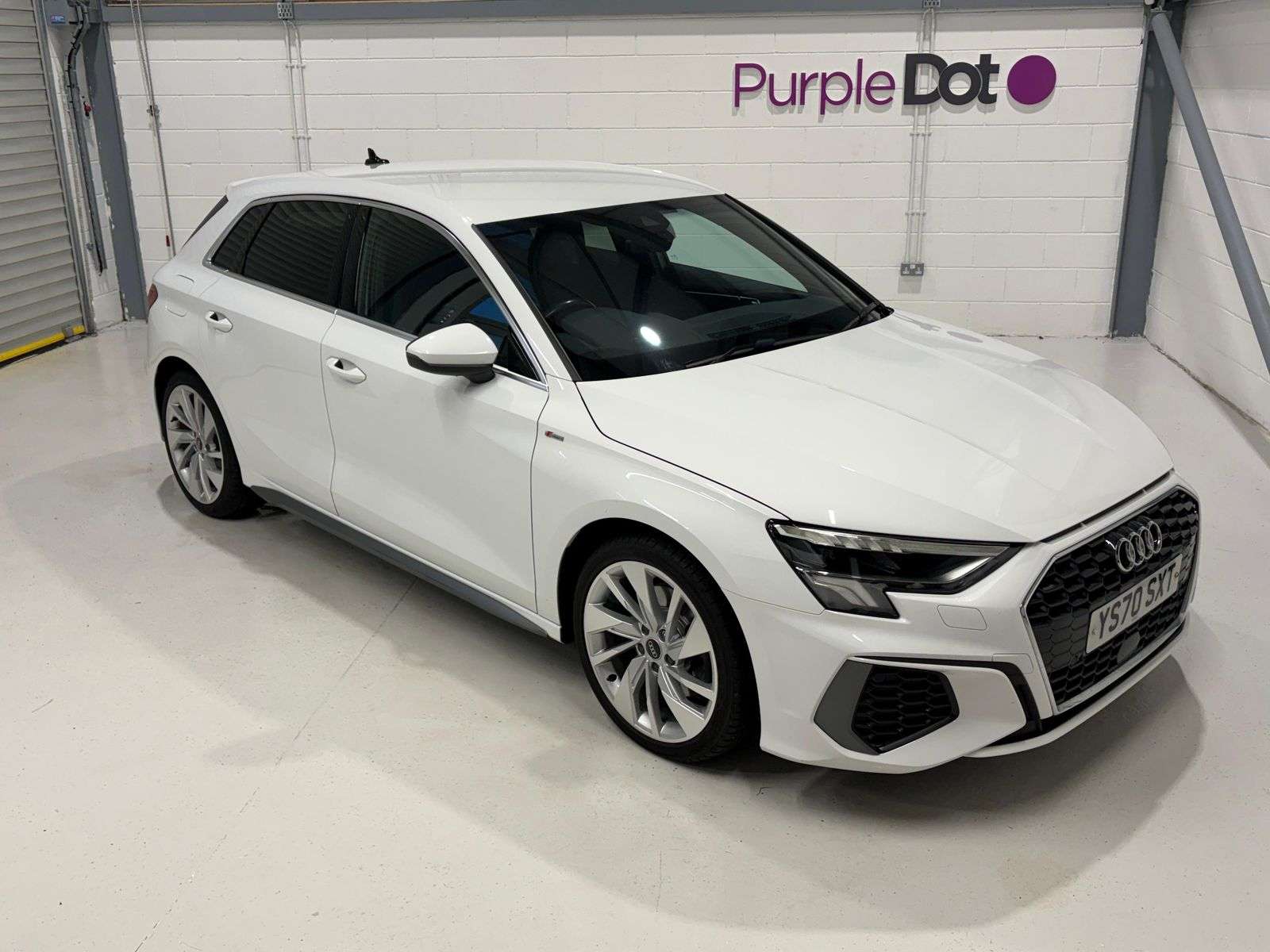 A 2020 AUDI A3 1.5 TFSI 35 S line Sportback 5dr Petrol Manual Euro 6 (s/s) (150 ps) A 2020 AUDI A3 1.5 TFSI 35 S line Sportback 5dr Petrol Manual Euro 6 (s/s) (150 ps)
