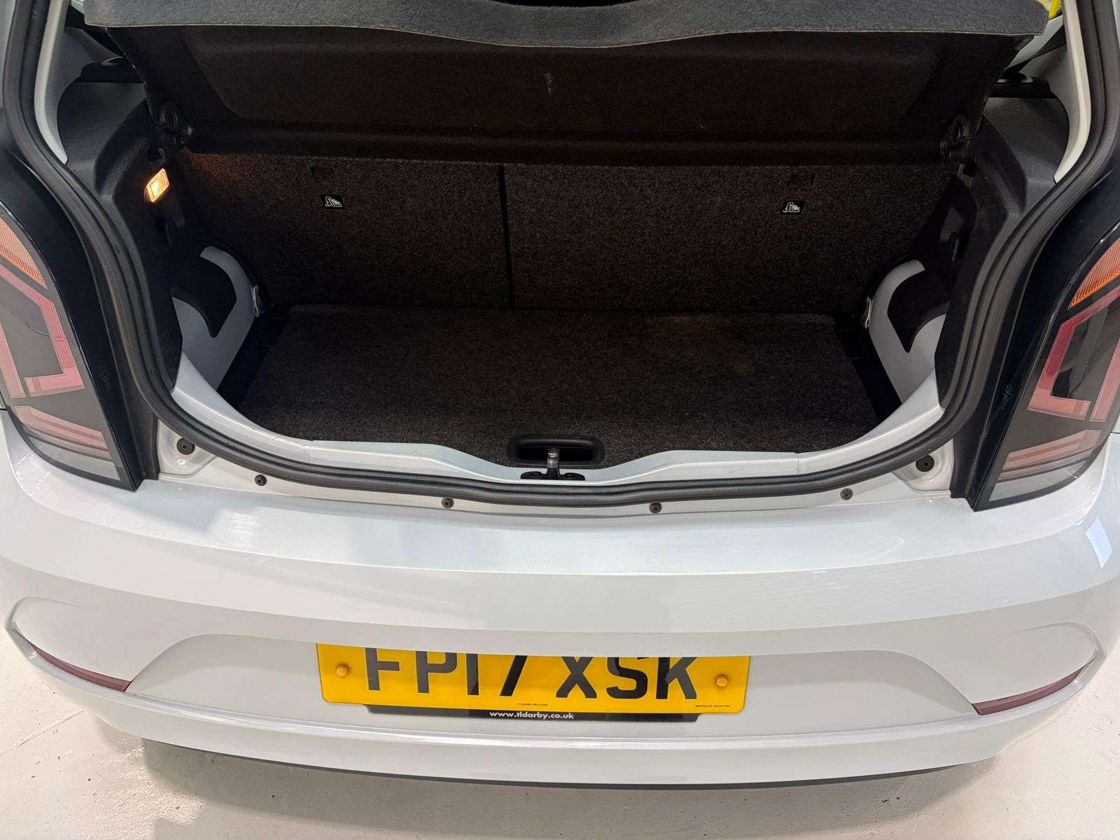 2017 VOLKSWAGEN UP! 2017 VOLKSWAGEN UP!
