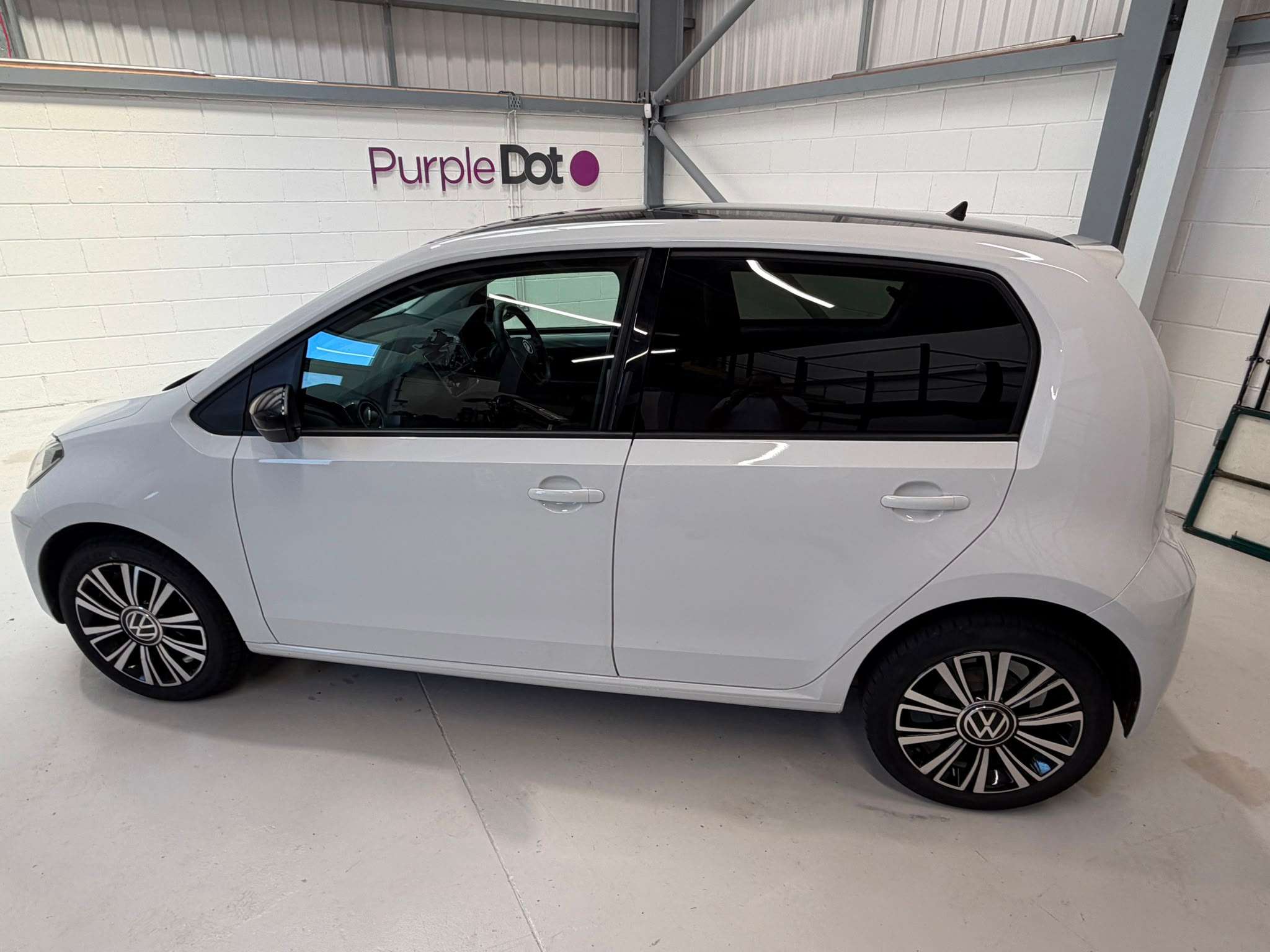A 2023 VOLKSWAGEN UP! 1.0 Black Edition Hatchback 5dr Petrol Manual Euro 6 (s/s) (65 ps) A 2023 VOLKSWAGEN UP! 1.0 Black Edition Hatchback 5dr Petrol Manual Euro 6 (s/s) (65 ps)