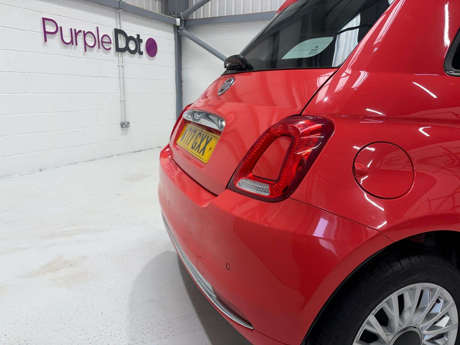 A 2017 FIAT 500 1.2 Lounge Hatchback 3dr Petrol Manual Euro 6 (s/s) (69 bhp) A 2017 FIAT 500 1.2 Lounge Hatchback 3dr Petrol Manual Euro 6 (s/s) (69 bhp)