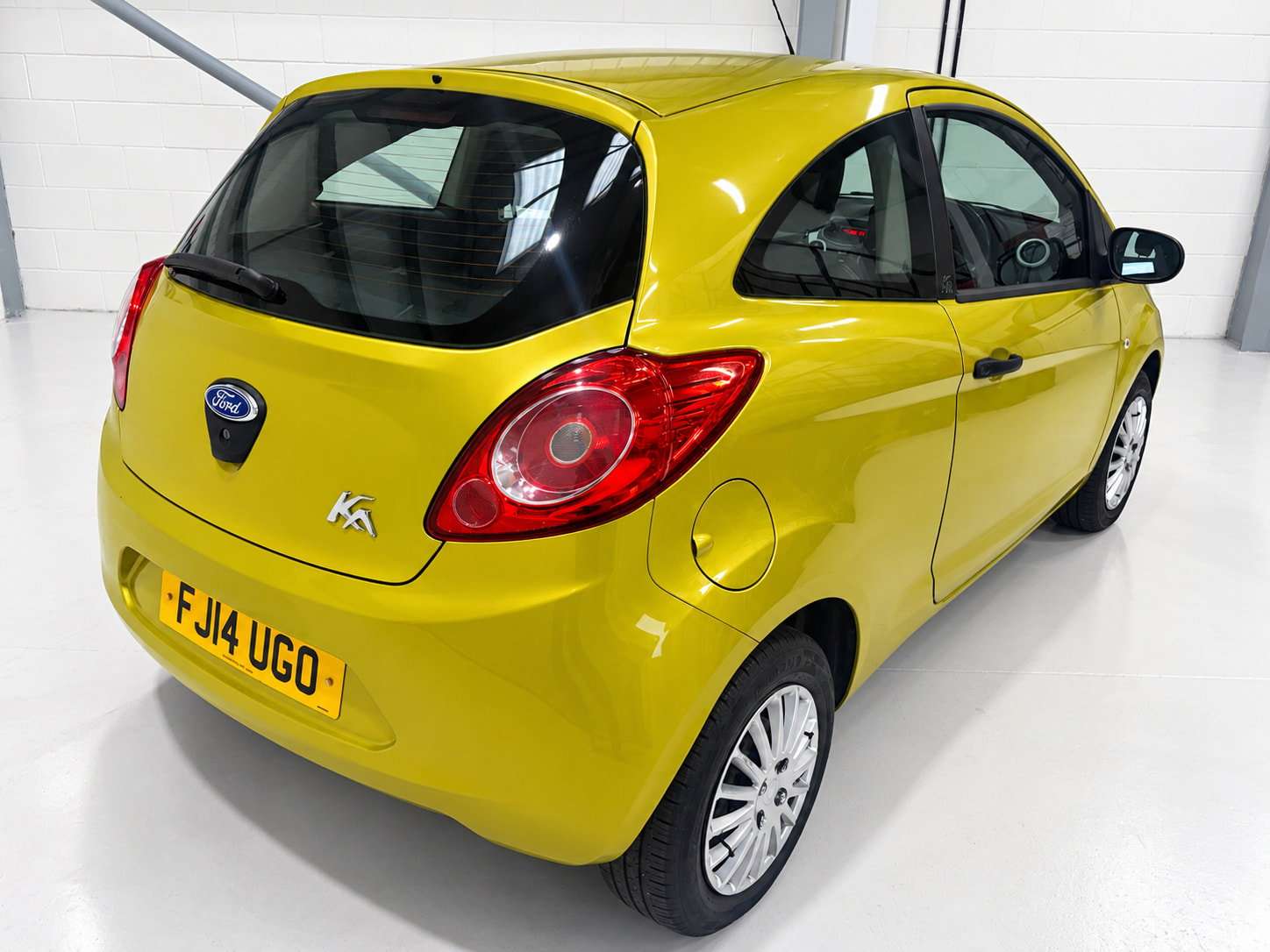 A 2014 FORD KA 1.2 Studio Hatchback 3dr Petrol Manual Euro 6 (s/s) (69 ps) A 2014 FORD KA 1.2 Studio Hatchback 3dr Petrol Manual Euro 6 (s/s) (69 ps)