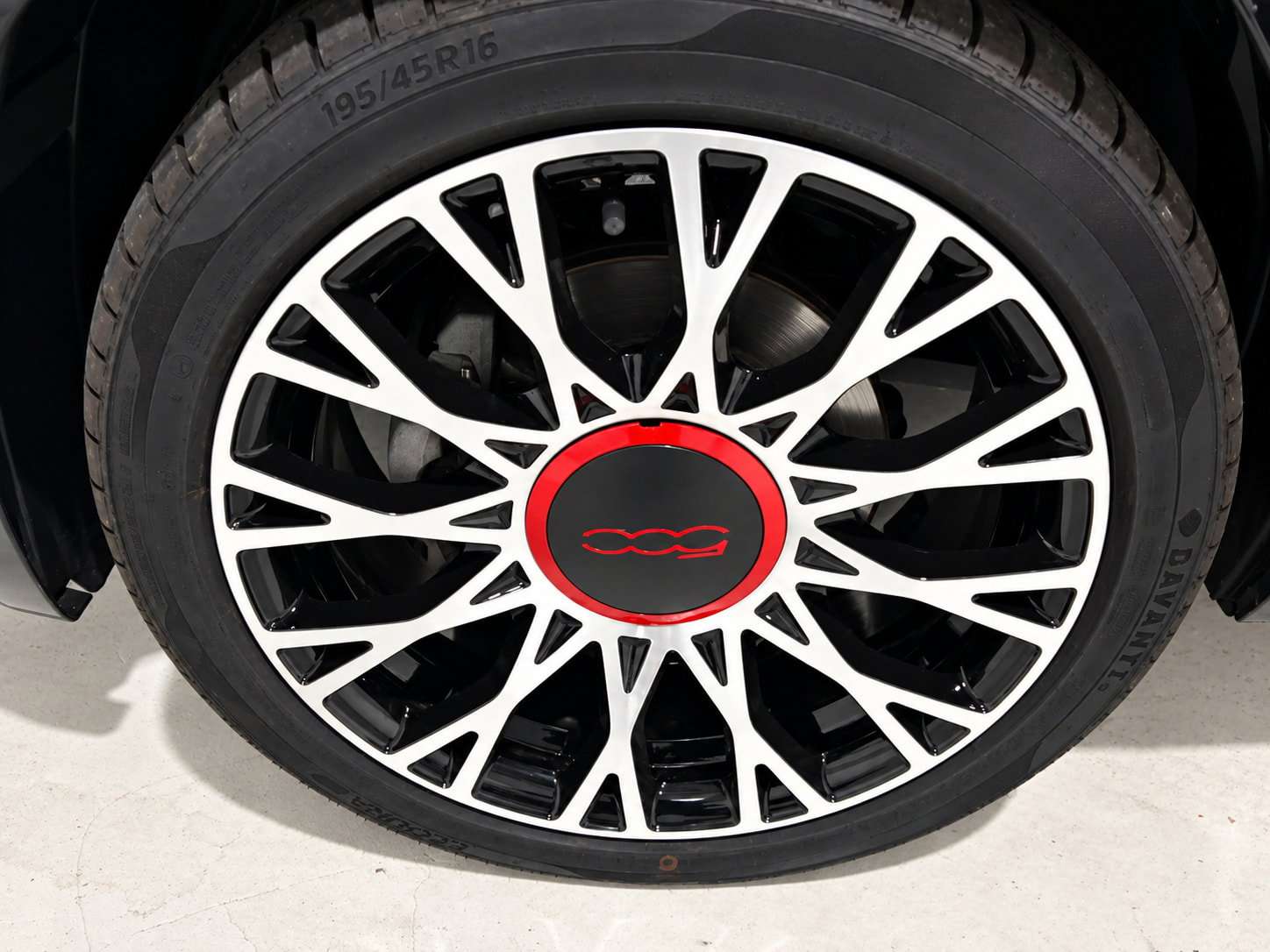 2023 FIAT 500 2023 FIAT 500