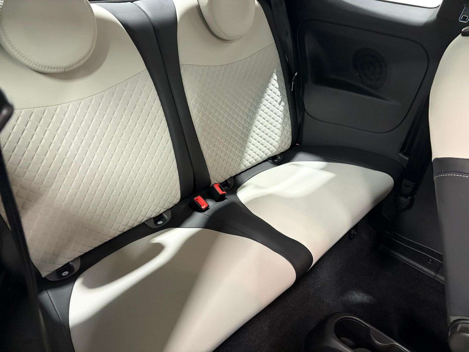 2022 FIAT 500 2022 FIAT 500