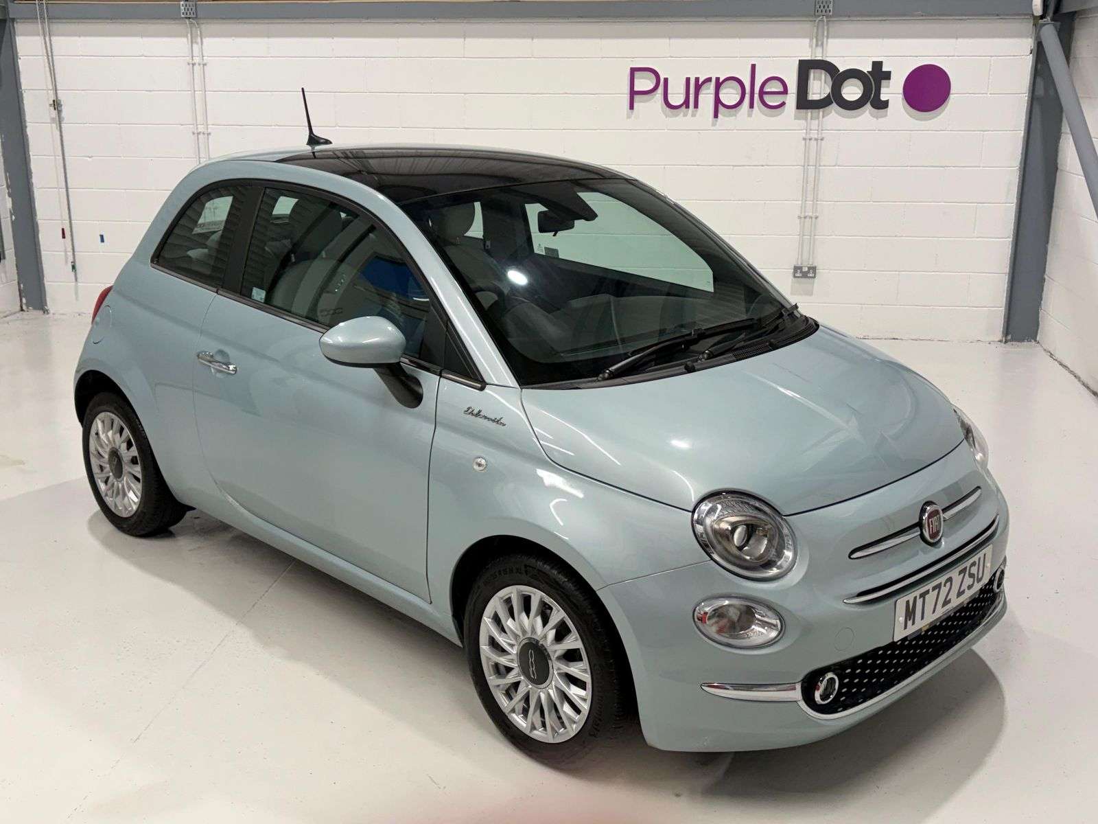 A 2022 FIAT 500 1.0 MHEV Dolcevita Hatchback 3dr Petrol Manual Euro 6 (s/s) (70 bhp) A 2022 FIAT 500 1.0 MHEV Dolcevita Hatchback 3dr Petrol Manual Euro 6 (s/s) (70 bhp)