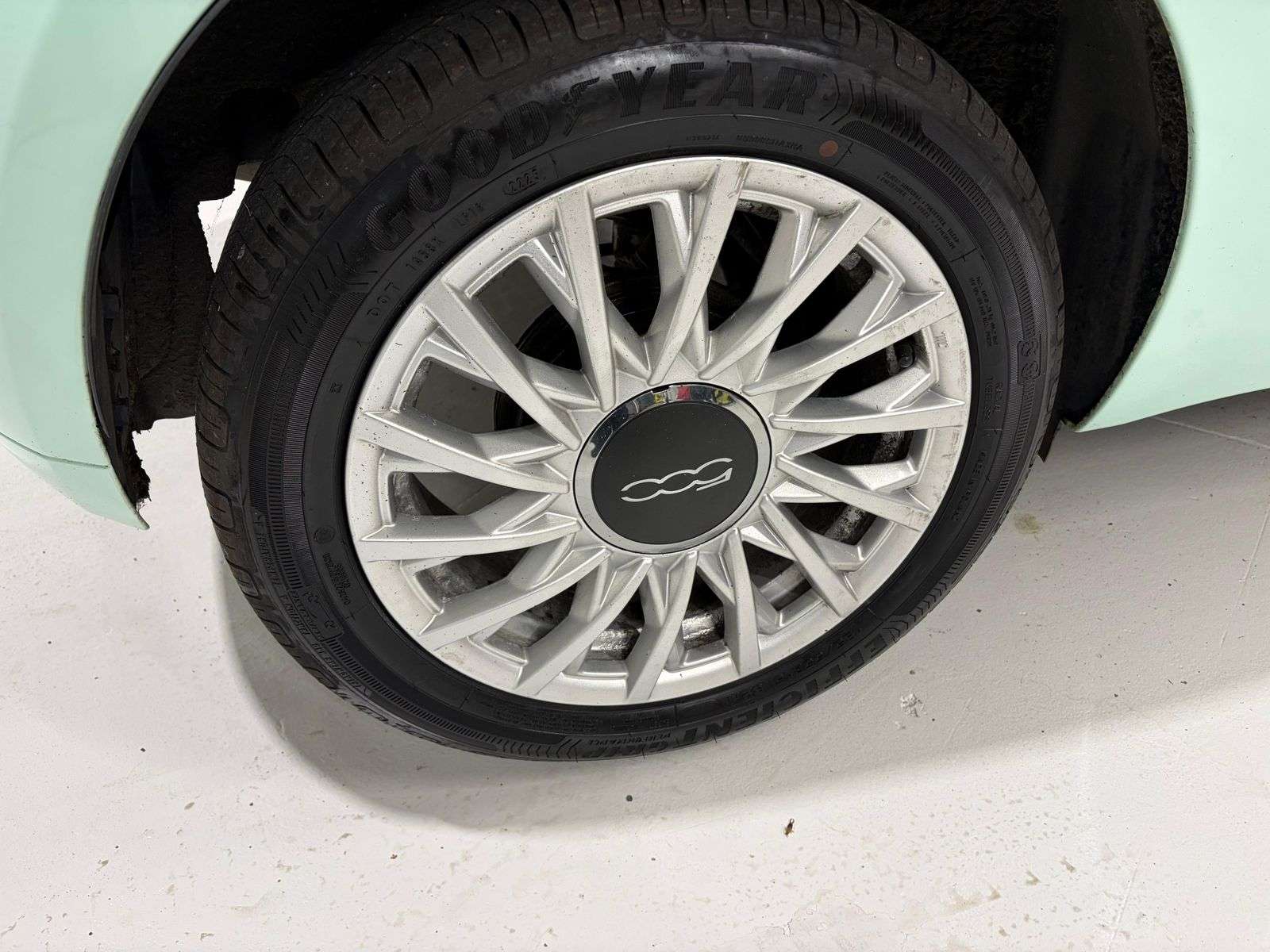 2015 FIAT 500 2015 FIAT 500