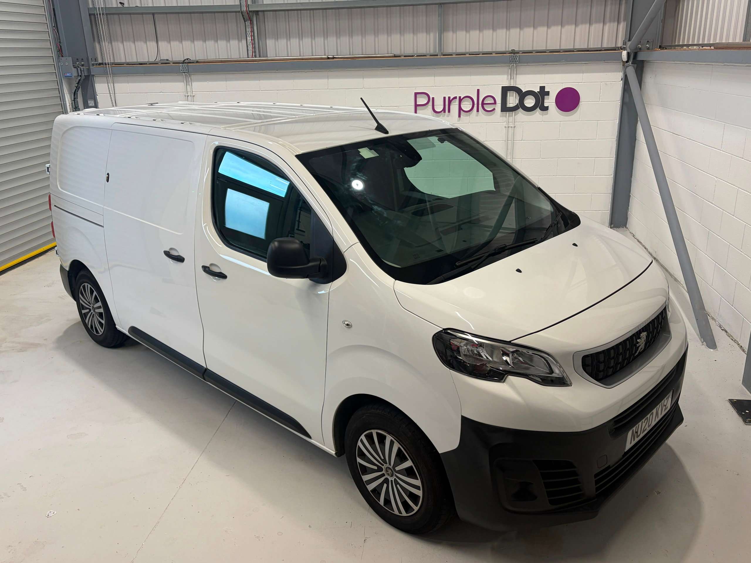 A 2020 PEUGEOT EXPERT 1.5 BlueHDi 1000 Professional Standard Panel Van 6dr Diesel Manual MWB Euro 6 (s/s) (100 bhp) A 2020 PEUGEOT EXPERT 1.5 BlueHDi 1000 Professional Standard Panel Van 6dr Diesel Manual MWB Euro 6 (s/s) (100 bhp)