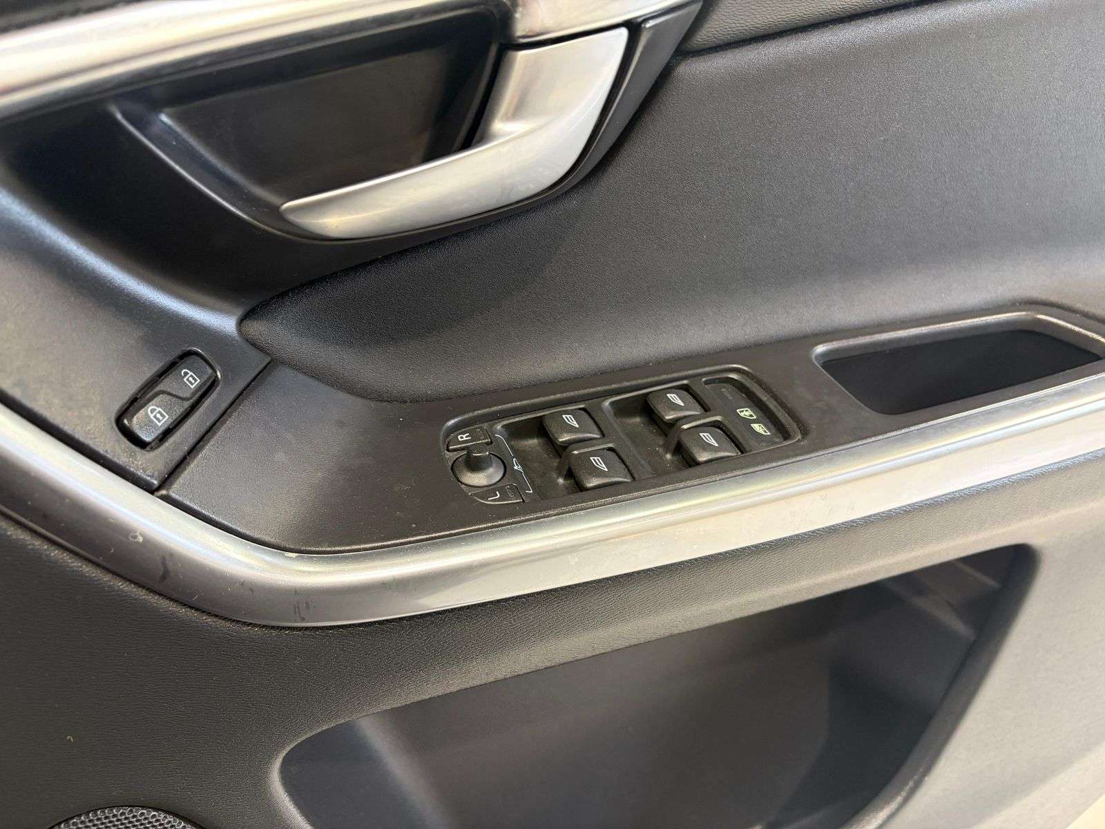 2013 VOLVO XC60 2013 VOLVO XC60