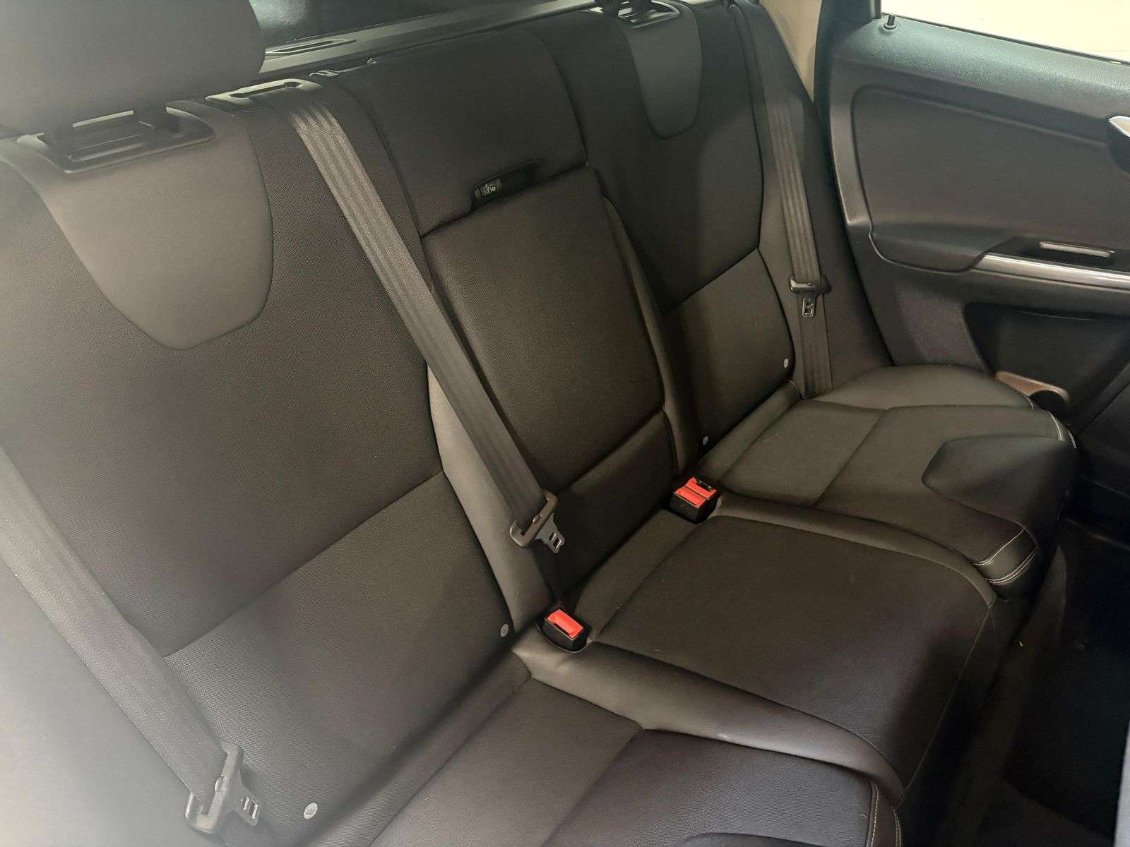 2013 VOLVO XC60 2013 VOLVO XC60