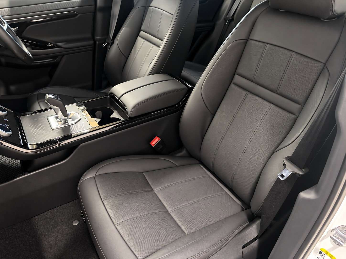 2022 LAND ROVER RANGE ROVER EVOQUE 2022 LAND ROVER RANGE ROVER EVOQUE