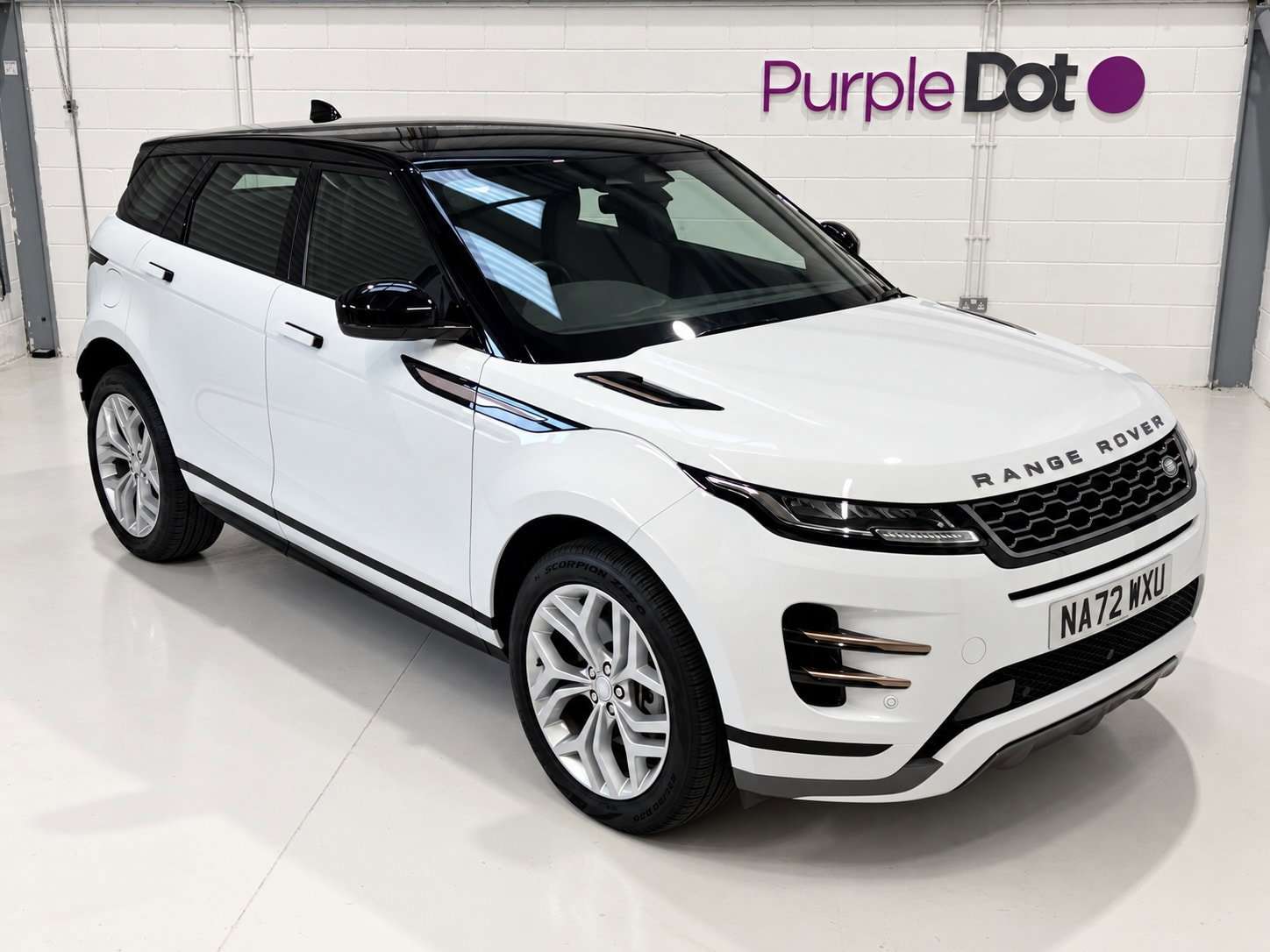 A 2022 LAND ROVER RANGE ROVER EVOQUE 2.0 D200 MHEV R-Dynamic S SUV 5dr Diesel Auto 4WD Euro 6 (s/s) (204 ps) A 2022 LAND ROVER RANGE ROVER EVOQUE 2.0 D200 MHEV R-Dynamic S SUV 5dr Diesel Auto 4WD Euro 6 (s/s) (204 ps)