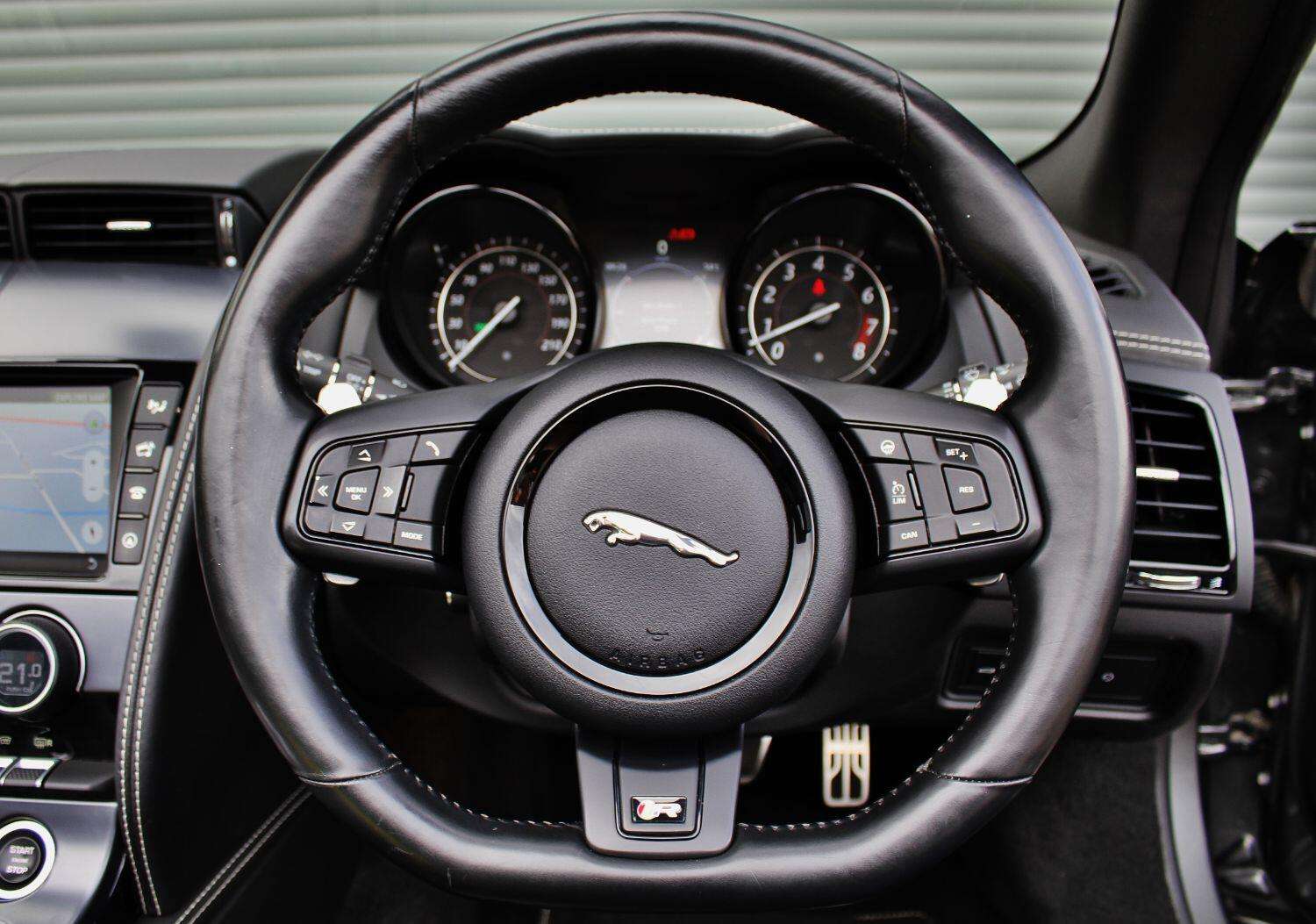 2017 JAGUAR F-TYPE 2017 JAGUAR F-TYPE