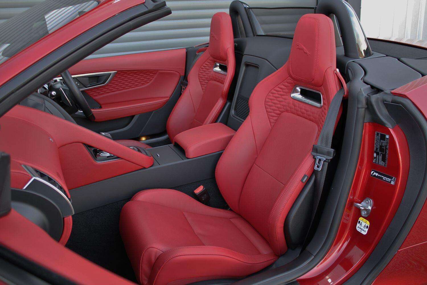 2022 JAGUAR F-TYPE 2022 JAGUAR F-TYPE