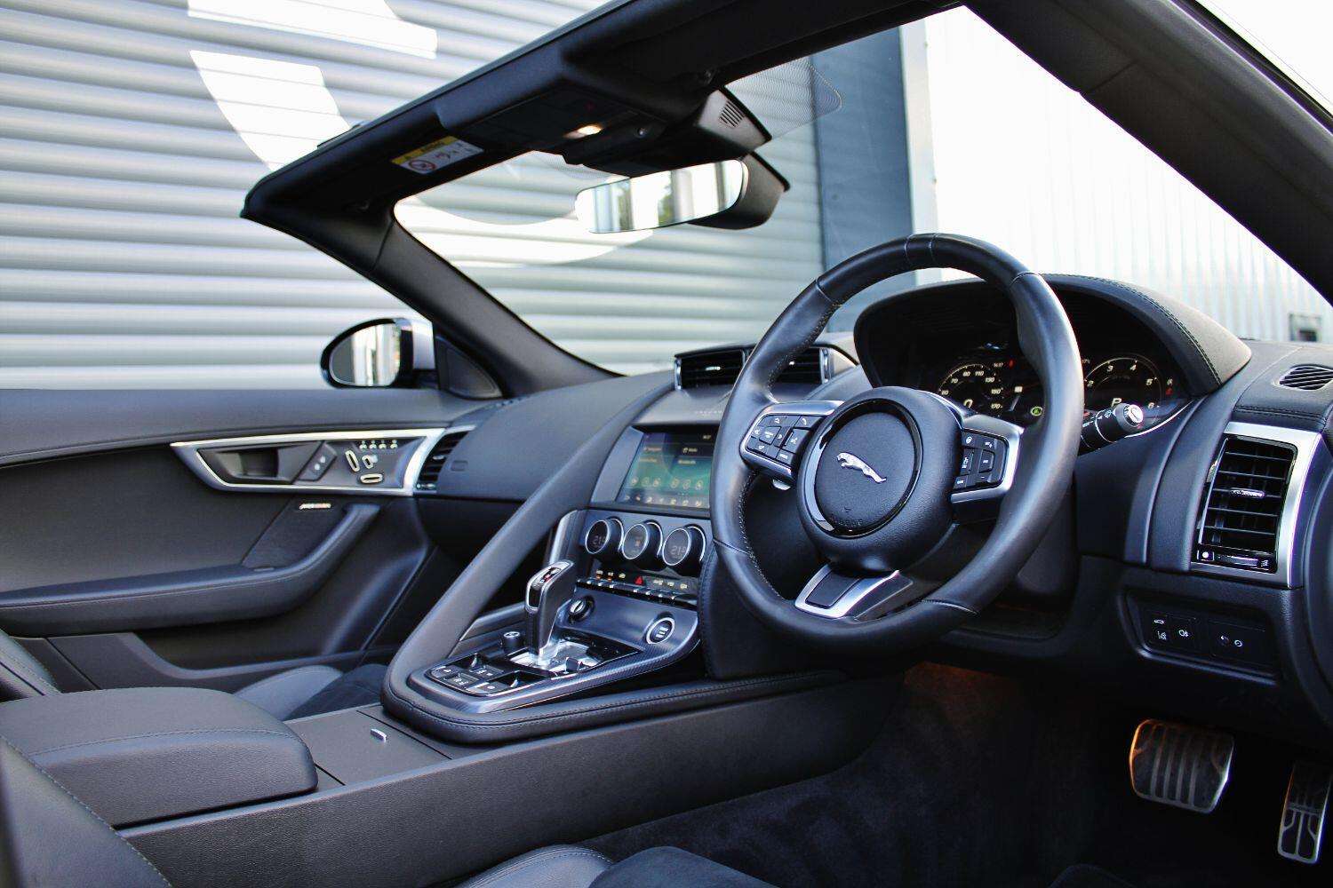 2020 JAGUAR F-TYPE 2020 JAGUAR F-TYPE