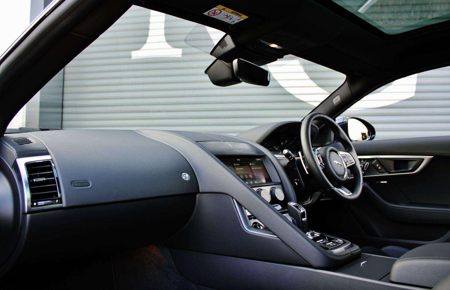 2022 JAGUAR F-TYPE 2022 JAGUAR F-TYPE