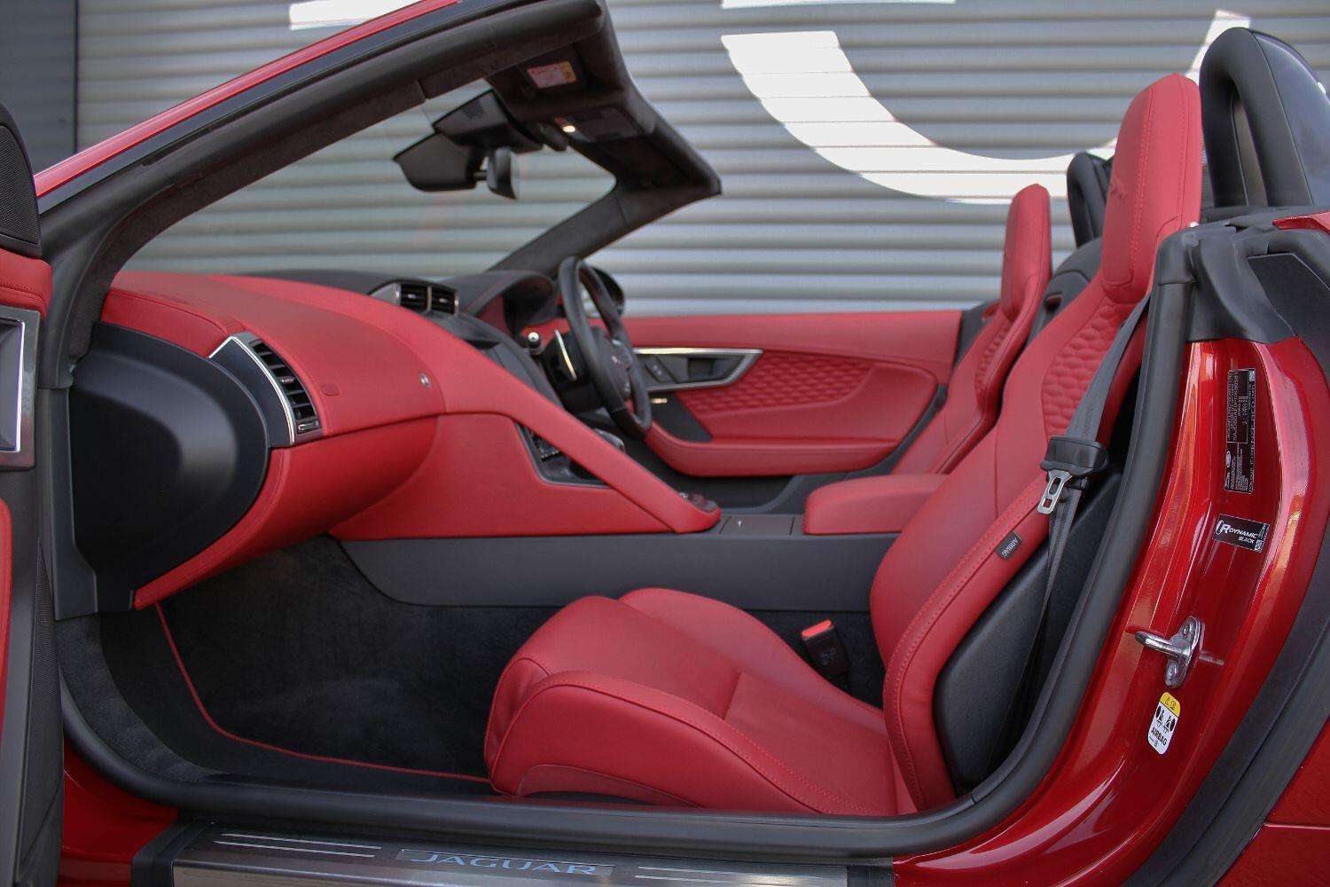 2022 JAGUAR F-TYPE 2022 JAGUAR F-TYPE