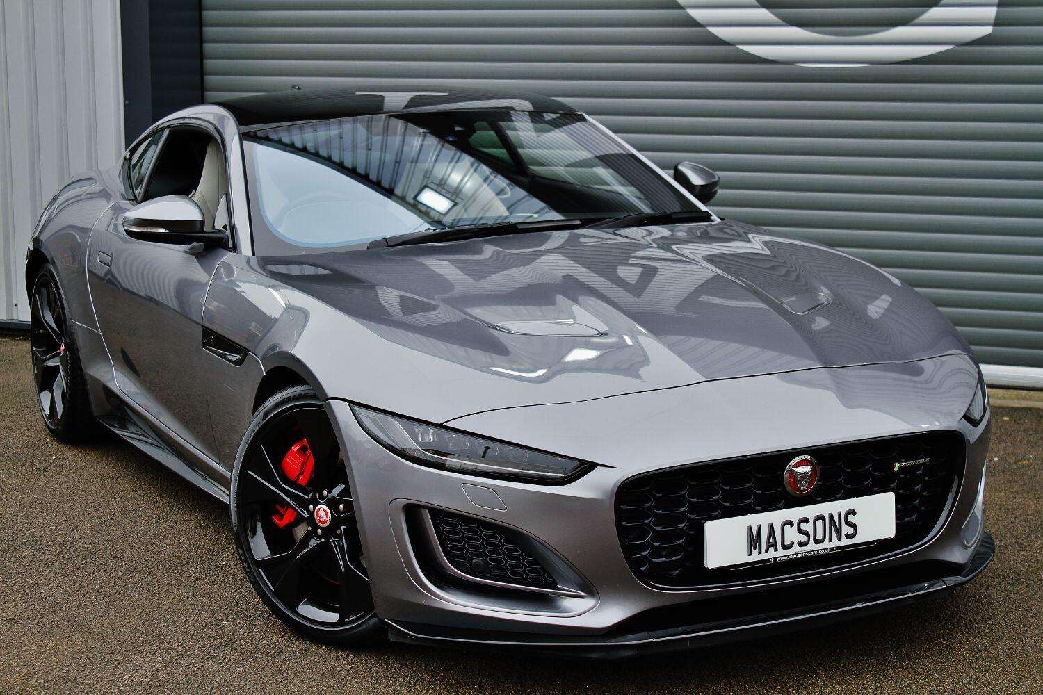 A 2021 JAGUAR F-TYPE 5.0 V8 R-Dynamic P450 AWD A 2021 JAGUAR F-TYPE 5.0 V8 R-Dynamic P450 AWD