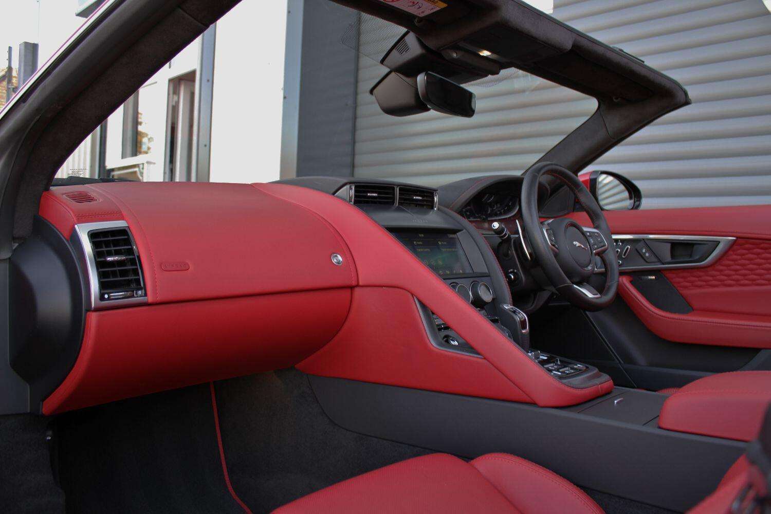 2022 JAGUAR F-TYPE 2022 JAGUAR F-TYPE