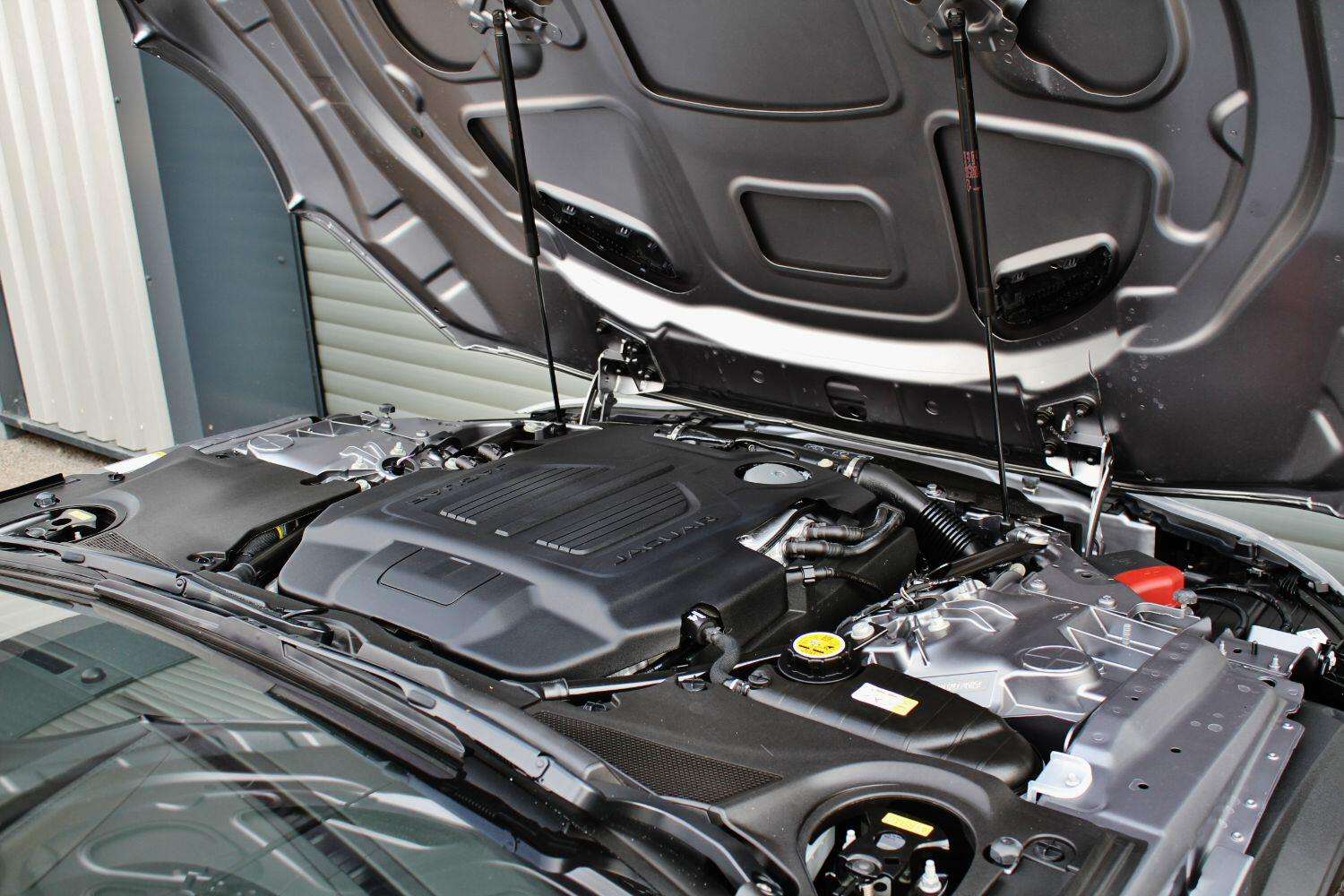 2021 JAGUAR F-TYPE 2021 JAGUAR F-TYPE