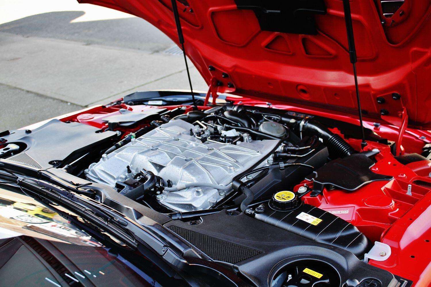 2016 JAGUAR F-TYPE 2016 JAGUAR F-TYPE