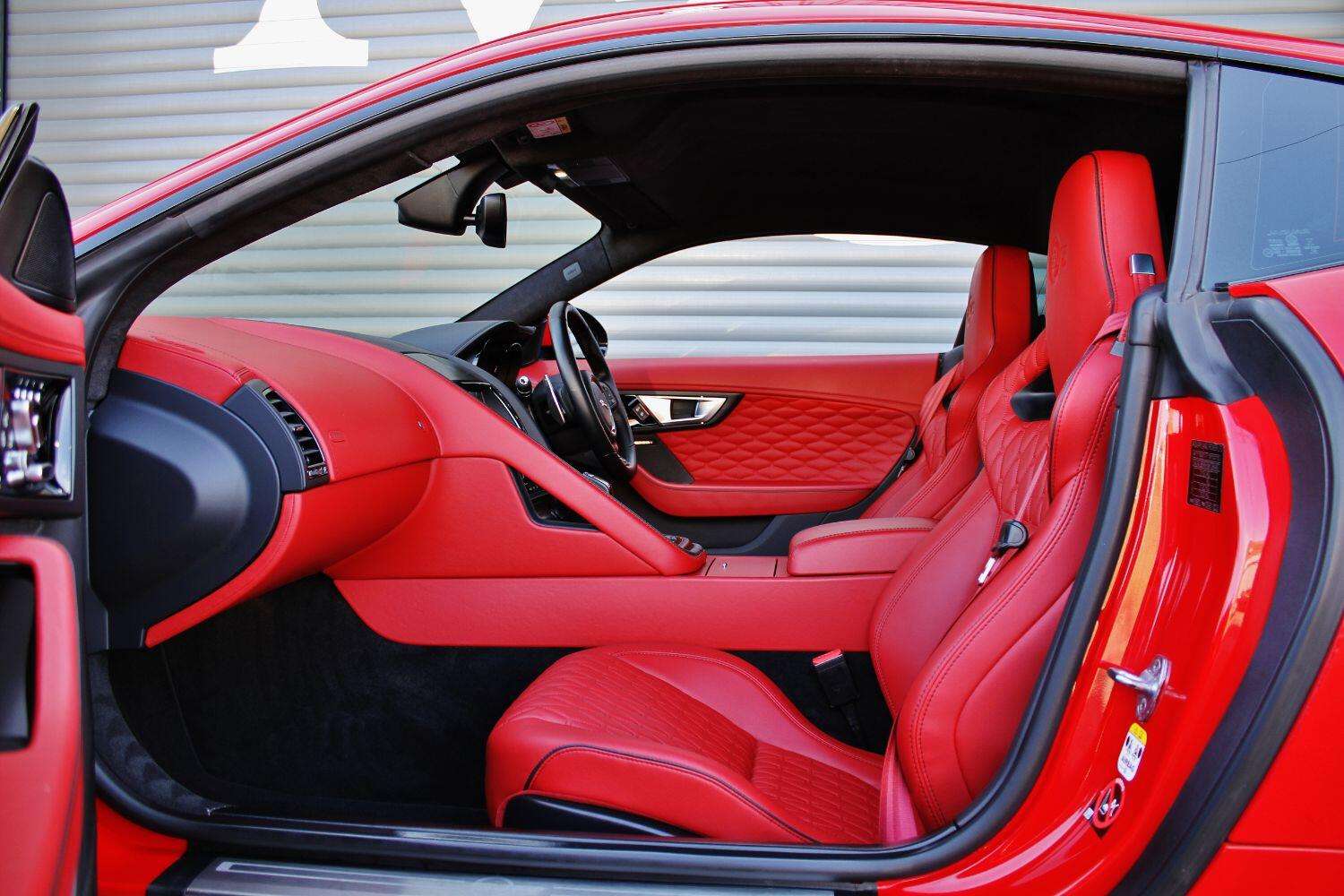 2016 JAGUAR F-TYPE 2016 JAGUAR F-TYPE