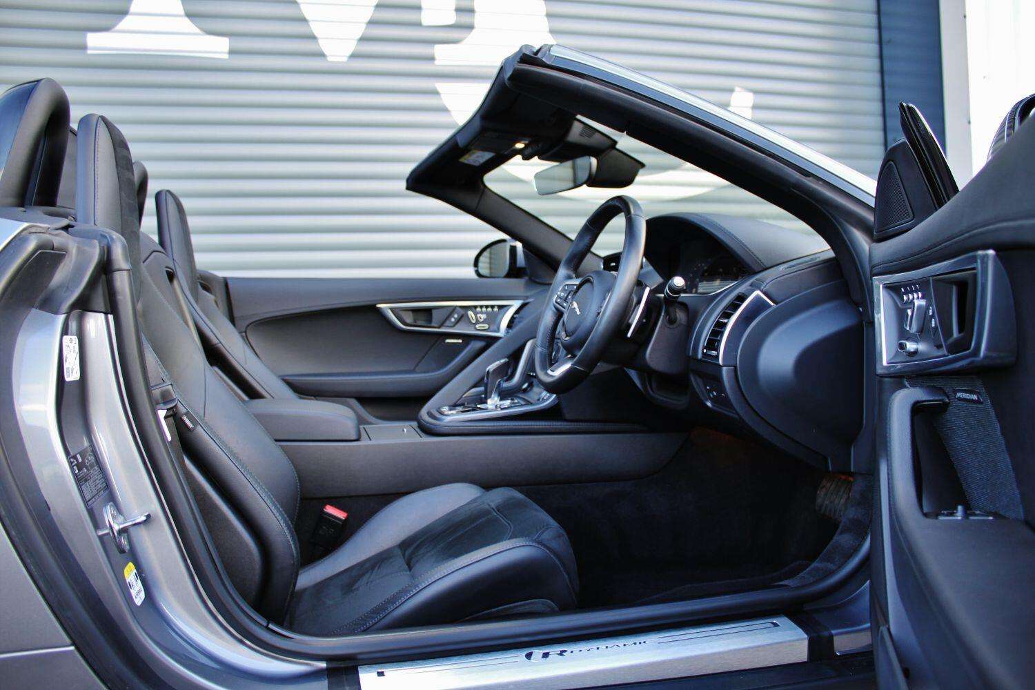 2020 JAGUAR F-TYPE 2020 JAGUAR F-TYPE