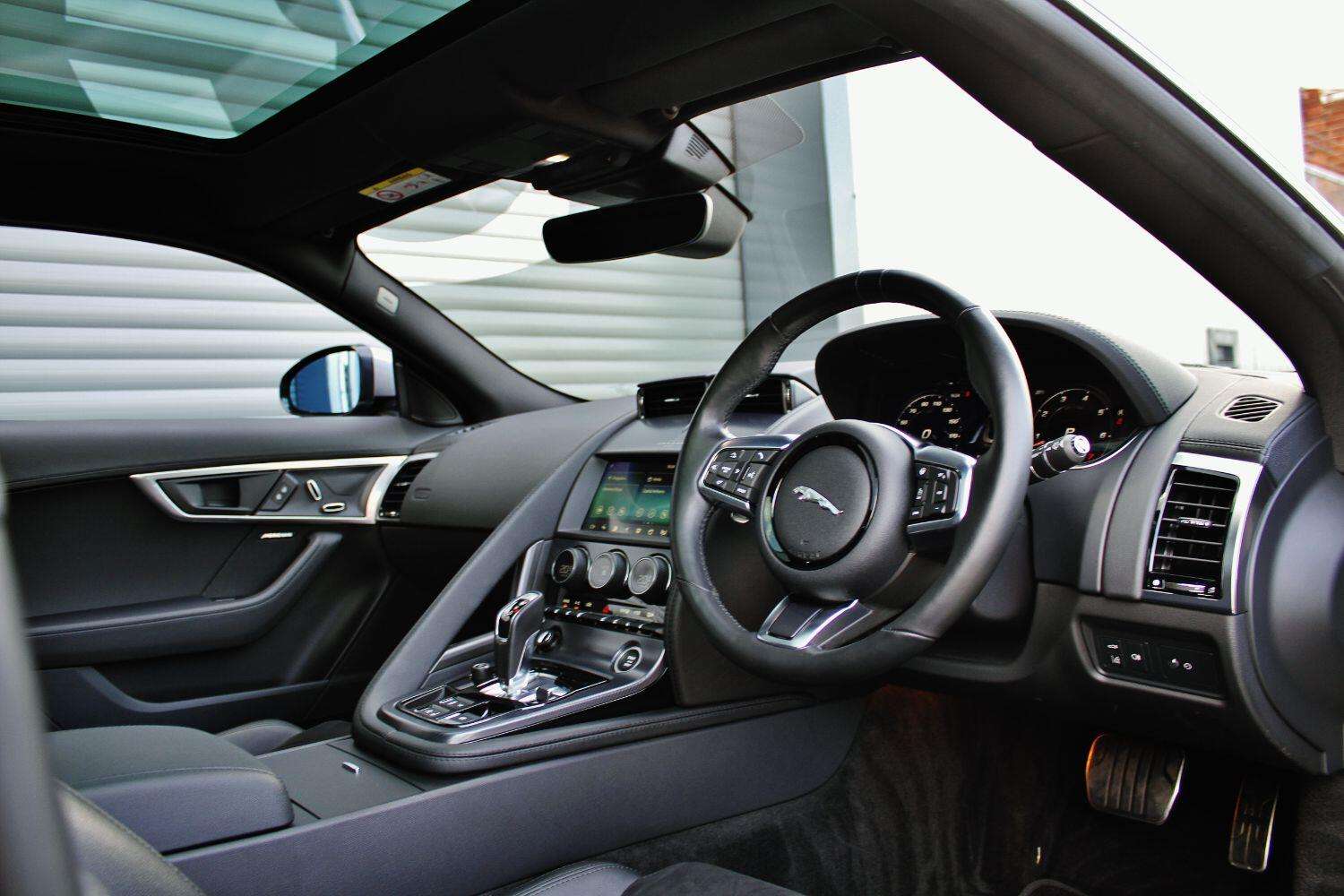 2020 JAGUAR F-TYPE 2020 JAGUAR F-TYPE