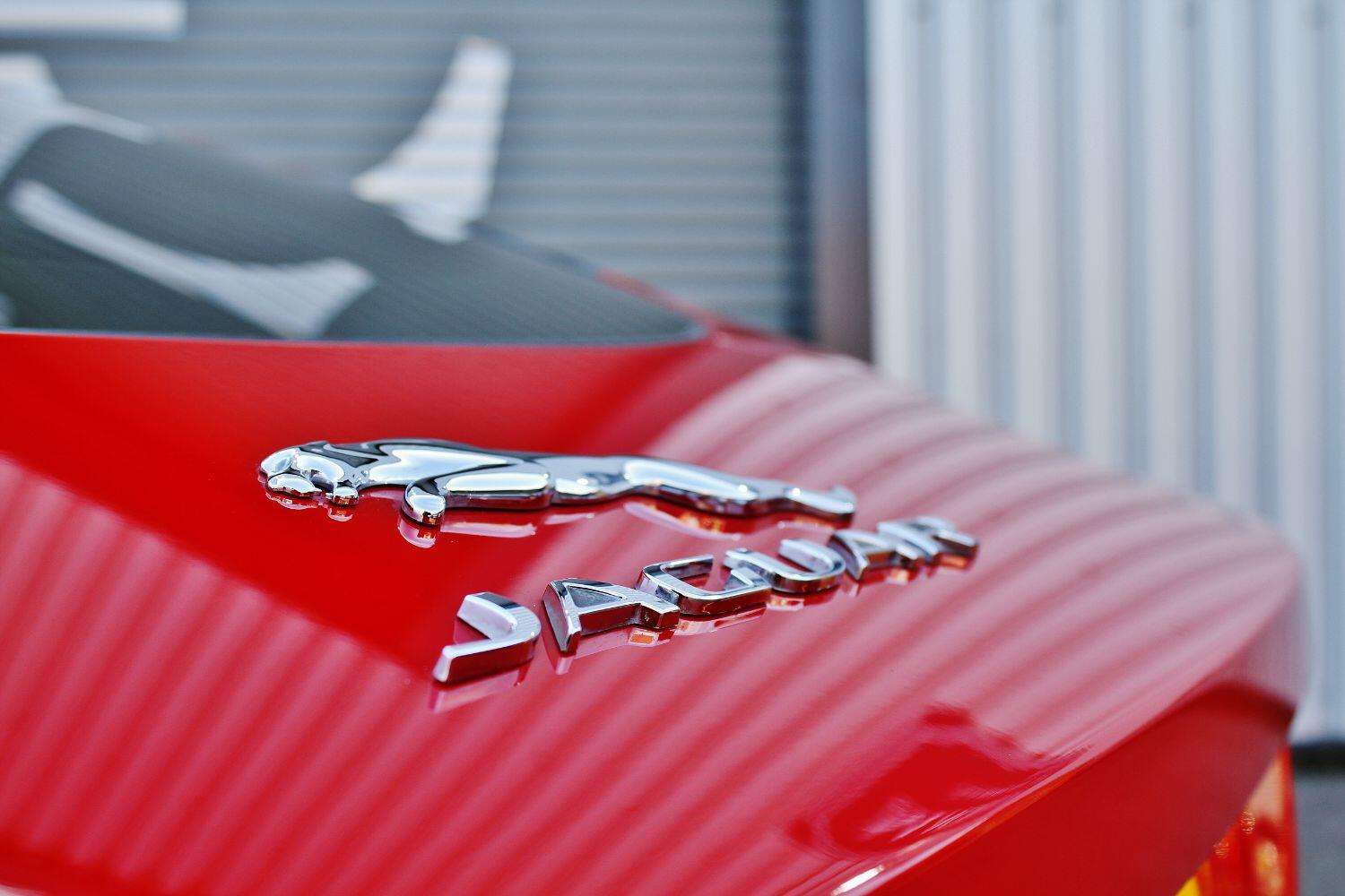 2016 JAGUAR F-TYPE 2016 JAGUAR F-TYPE