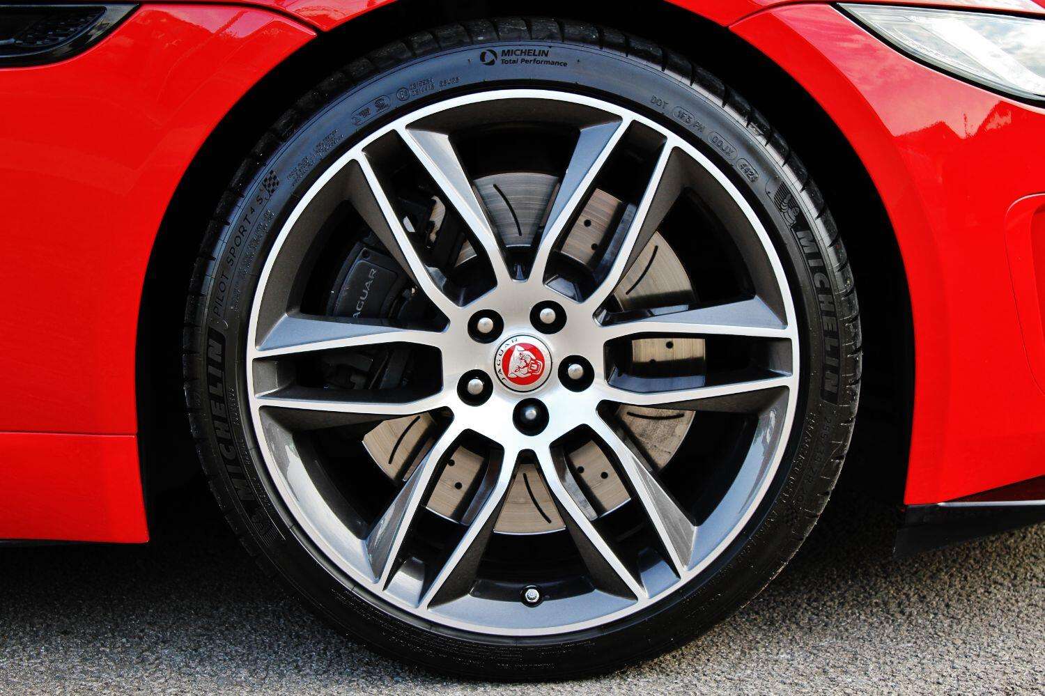 2022 JAGUAR F-TYPE 2022 JAGUAR F-TYPE