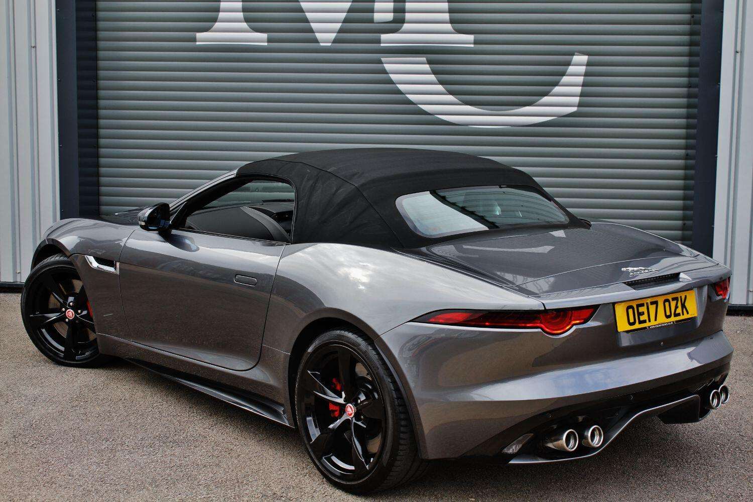 2017 JAGUAR F-TYPE 2017 JAGUAR F-TYPE