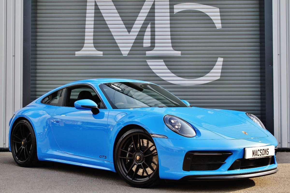 Check out this Porsche 911 2022 Petrol Manual