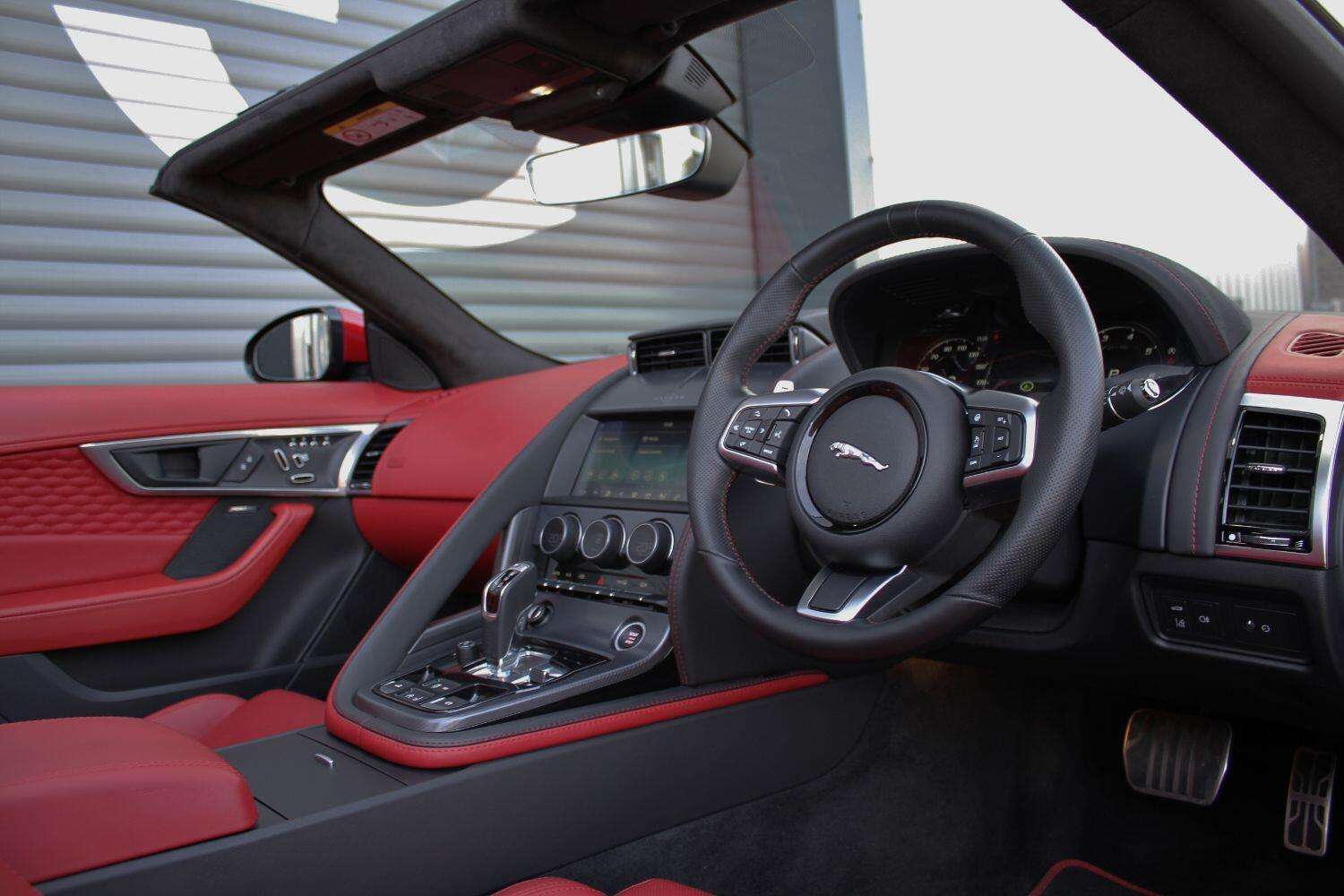 2022 JAGUAR F-TYPE 2022 JAGUAR F-TYPE