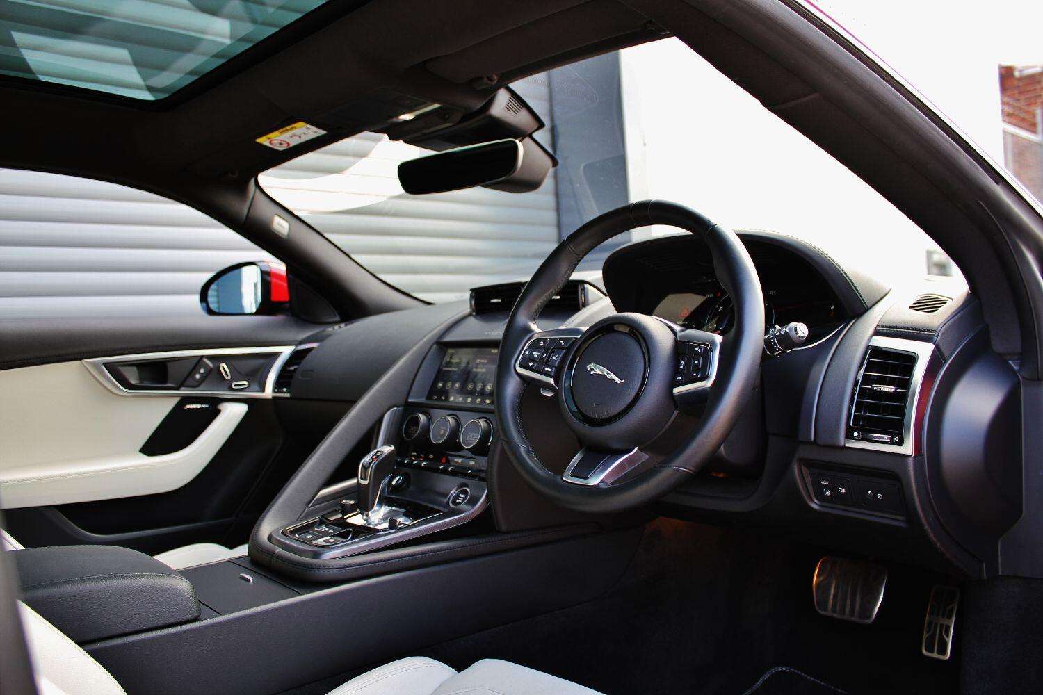 2022 JAGUAR F-TYPE 2022 JAGUAR F-TYPE