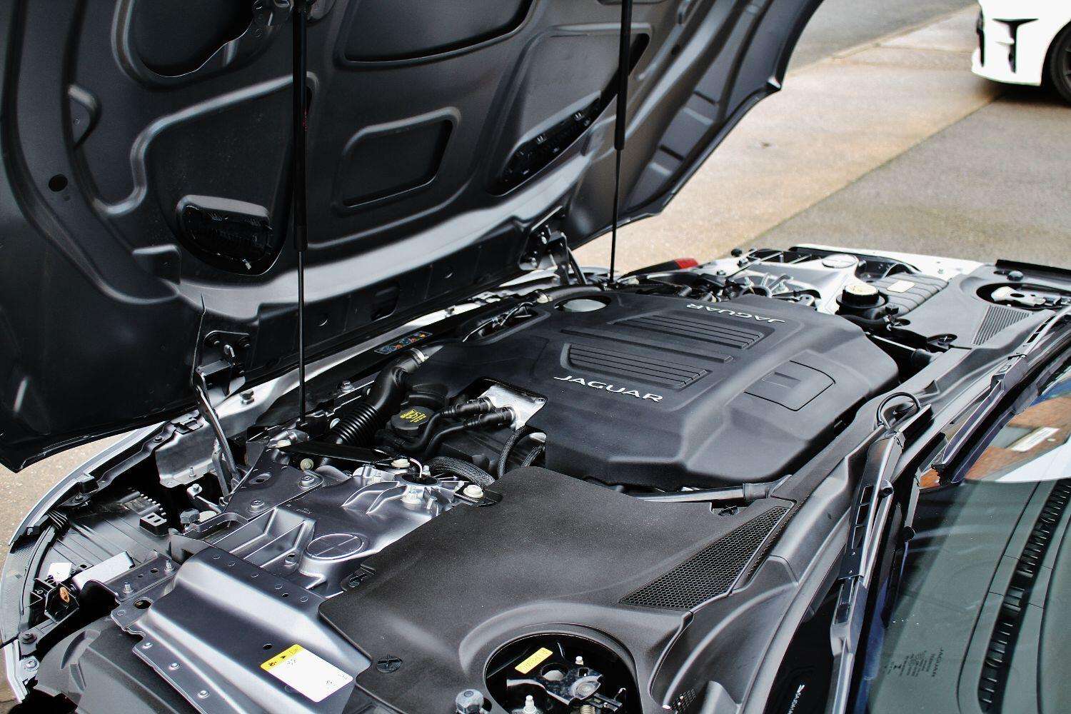 2021 JAGUAR F-TYPE 2021 JAGUAR F-TYPE