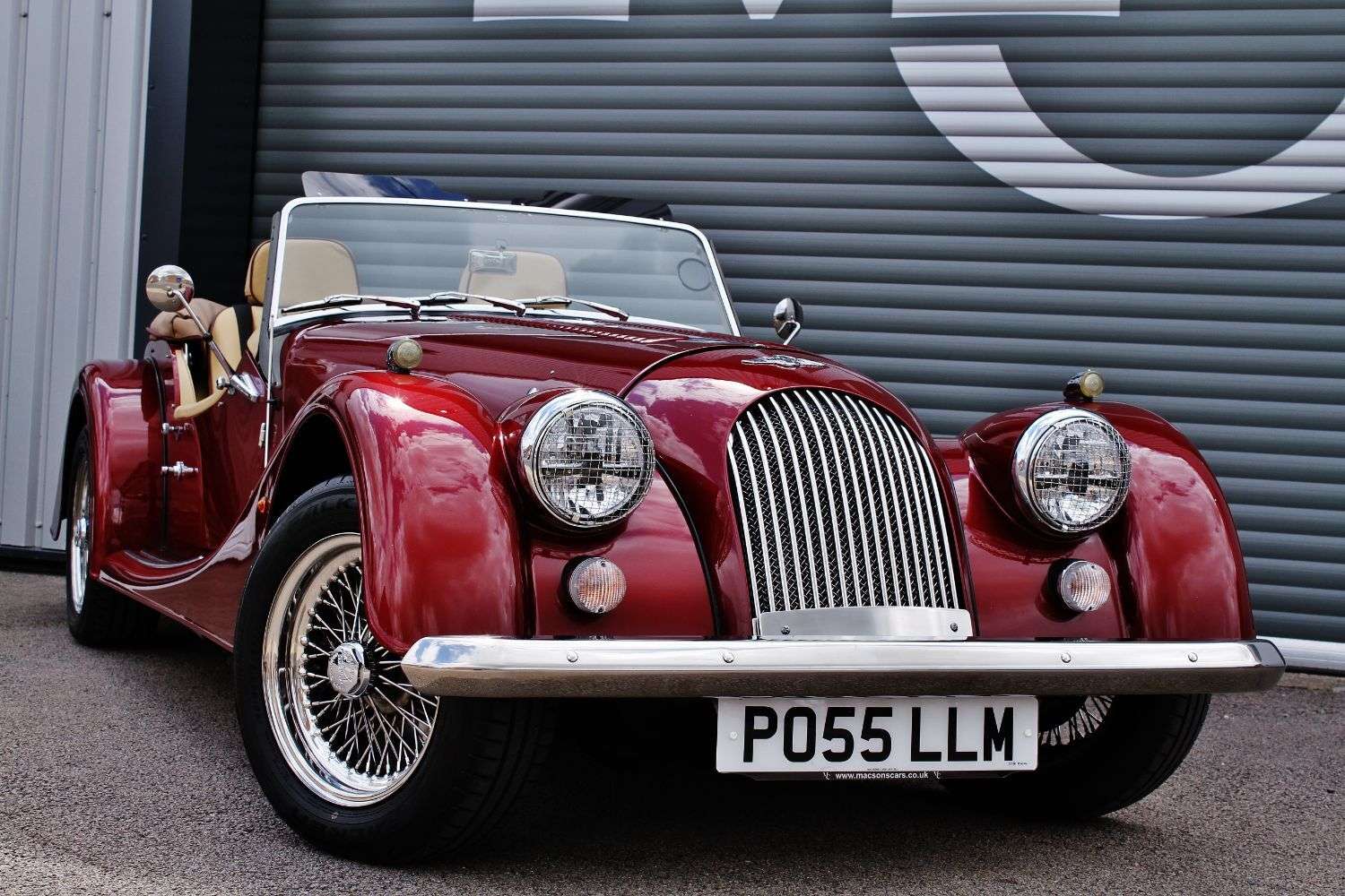 A 2005 MORGAN PLUS 4 PLUS FOUR A 2005 MORGAN PLUS 4 PLUS FOUR